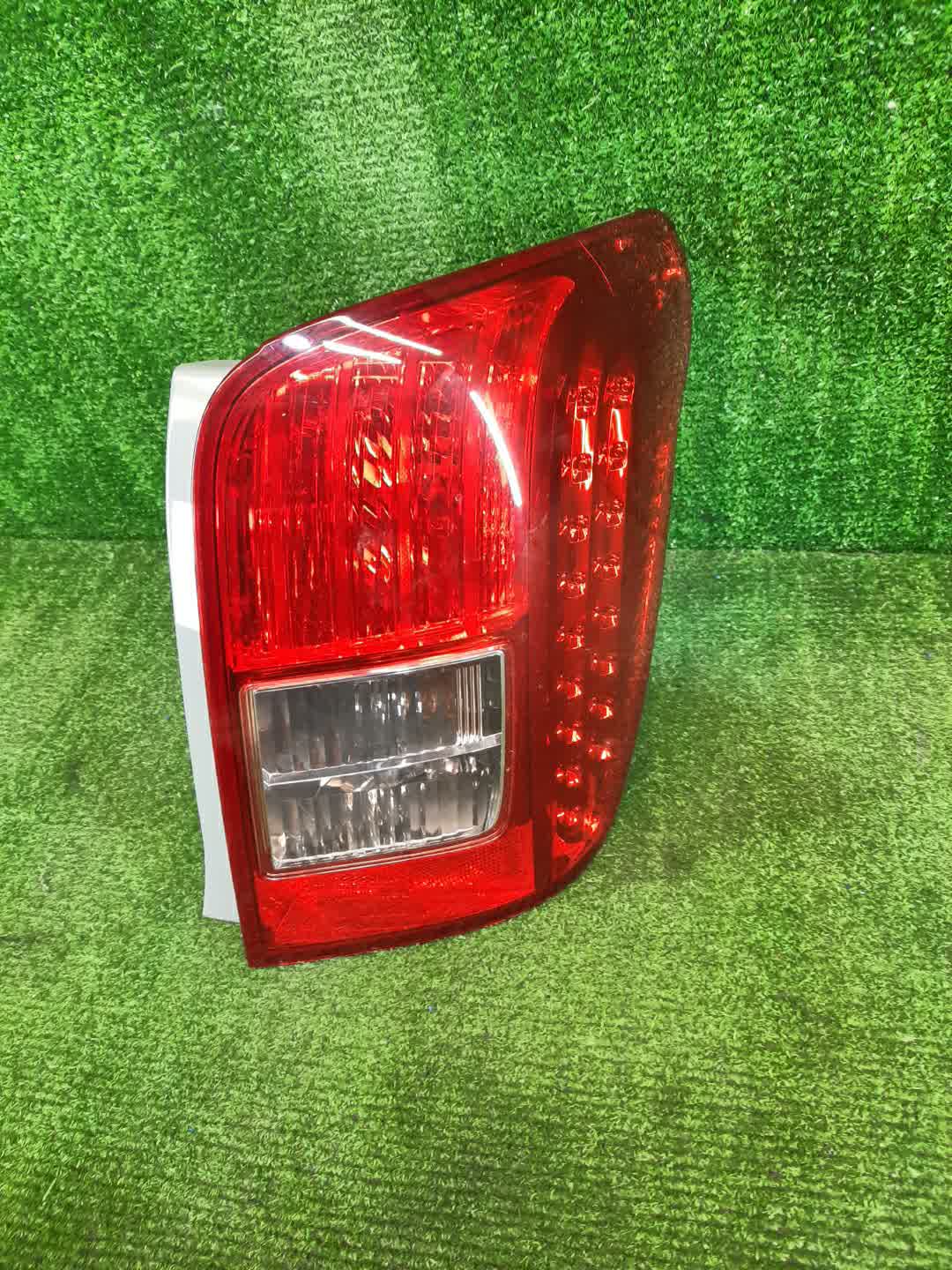 Стоп-сигнал правый задний TOYOTA COROLLA FIELDER, FIELDER ZRE144G, ZRE142G, NZE144G, NZE141G 1 ракурс