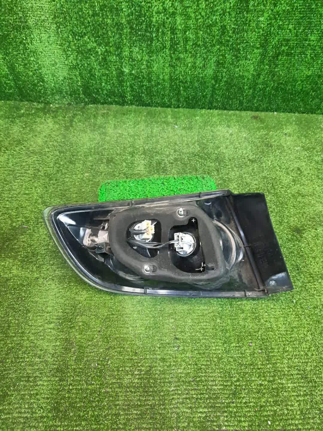 Стоп-сигнал правый задний MAZDA AXELA, MAZDA 3, 3 BK5P, BK3P, BKEP, BK 3 ракурс