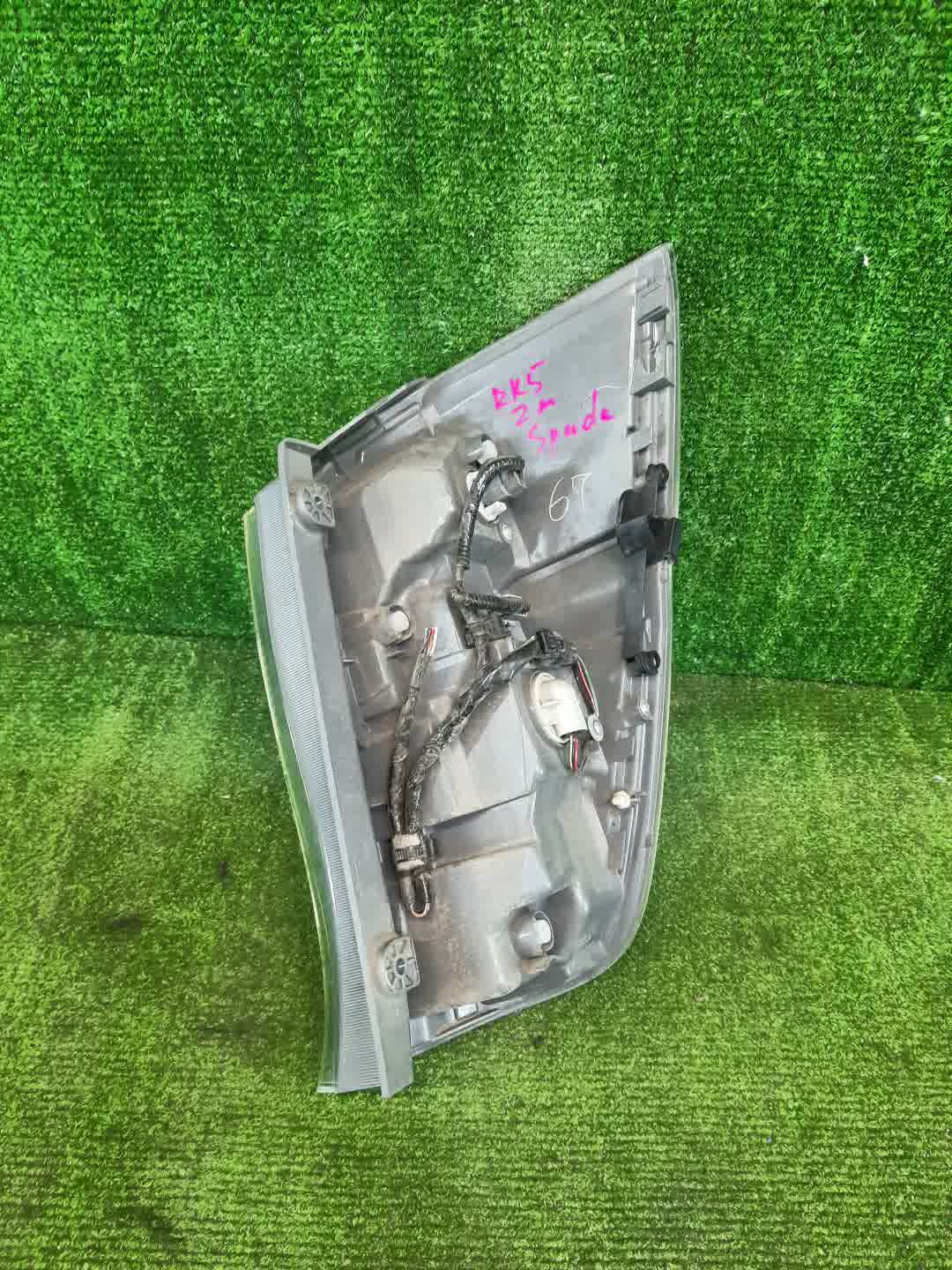 Стоп-сигнал левый задний HONDA STEPWGN RK1 2 ракурс