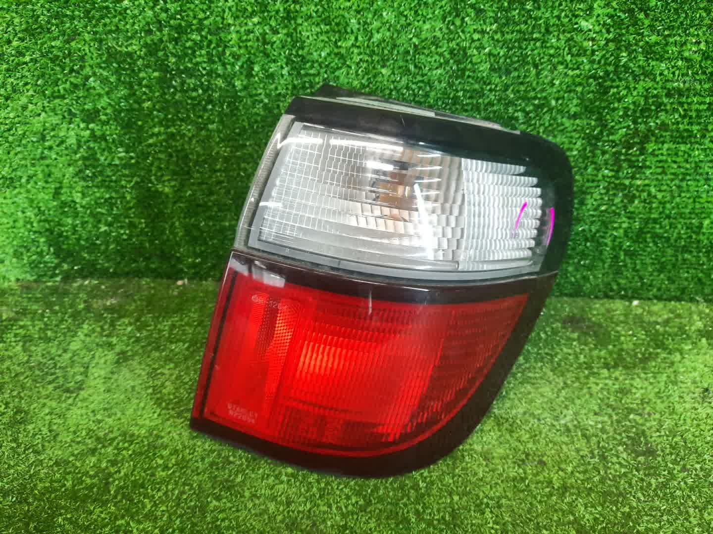 Стоп-сигнал правый задний MAZDA CAPELLA, 626 GWEW, GW8W, GWER, GWFW, GW5R, GW 1 ракурс