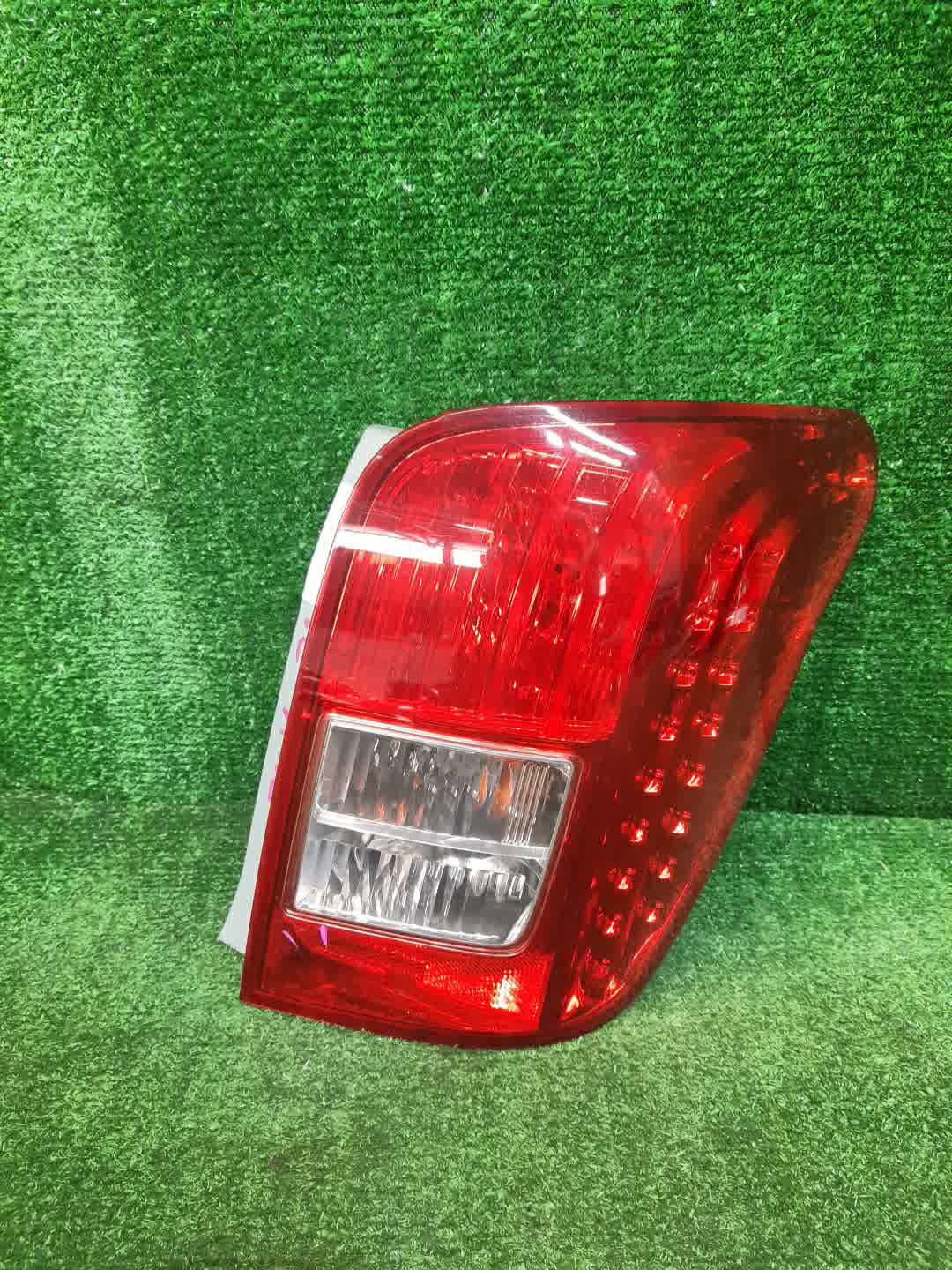 Стоп-сигнал правый задний TOYOTA COROLLA FIELDER, FIELDER ZRE144G, ZRE142G, NZE144G, NZE141G 1 ракурс