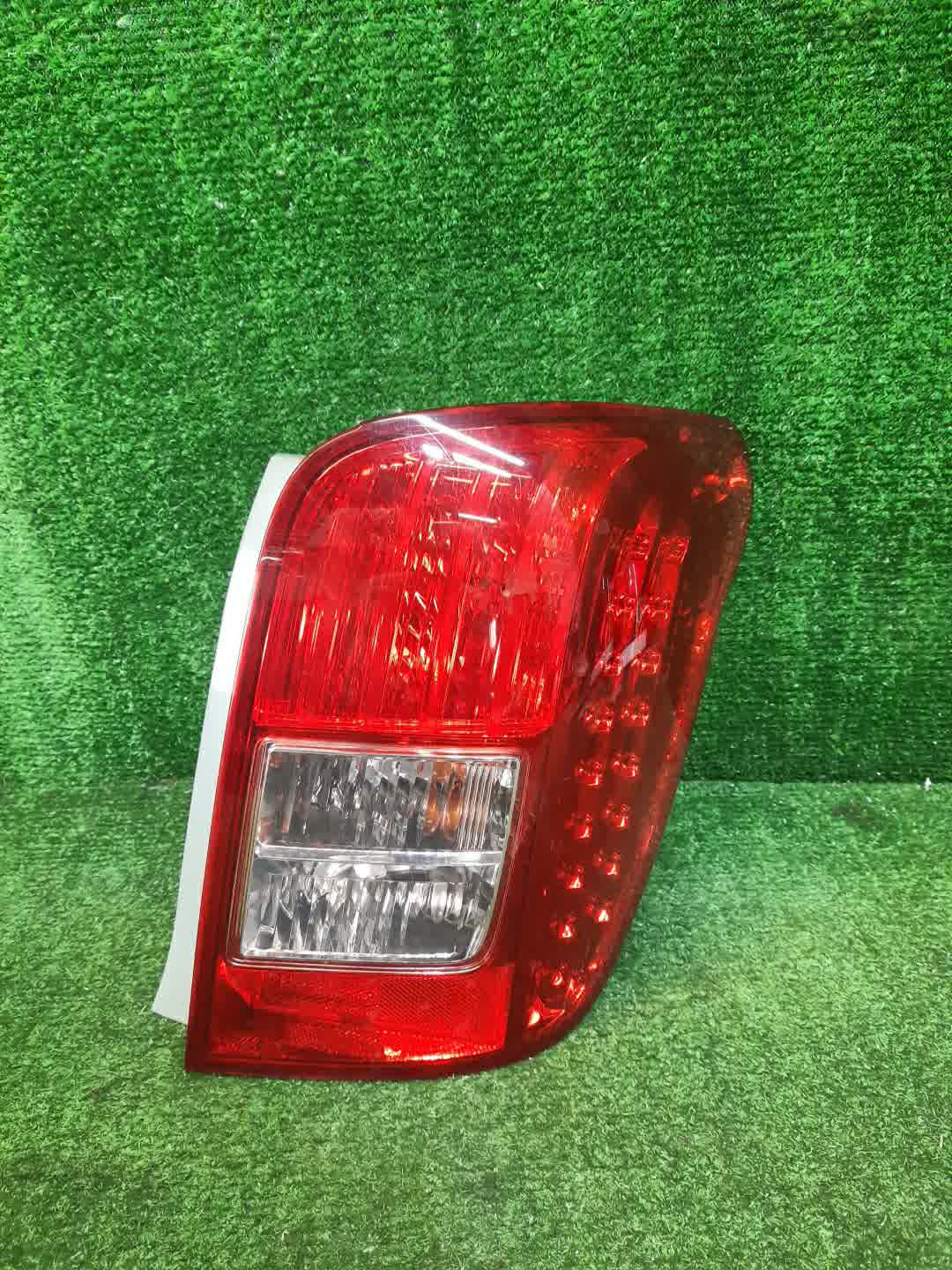 Стоп-сигнал правый задний TOYOTA COROLLA FIELDER, FIELDER ZRE144G, ZRE142G, NZE144G, NZE141G 1 ракурс