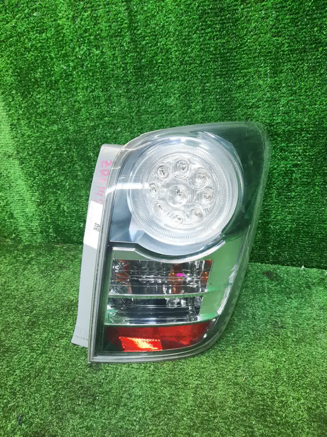 Стоп-сигнал правый задний TOYOTA COROLLA FIELDER, FIELDER ZRE144G, ZRE142G, NZE144G, NZE141G 1 ракурс