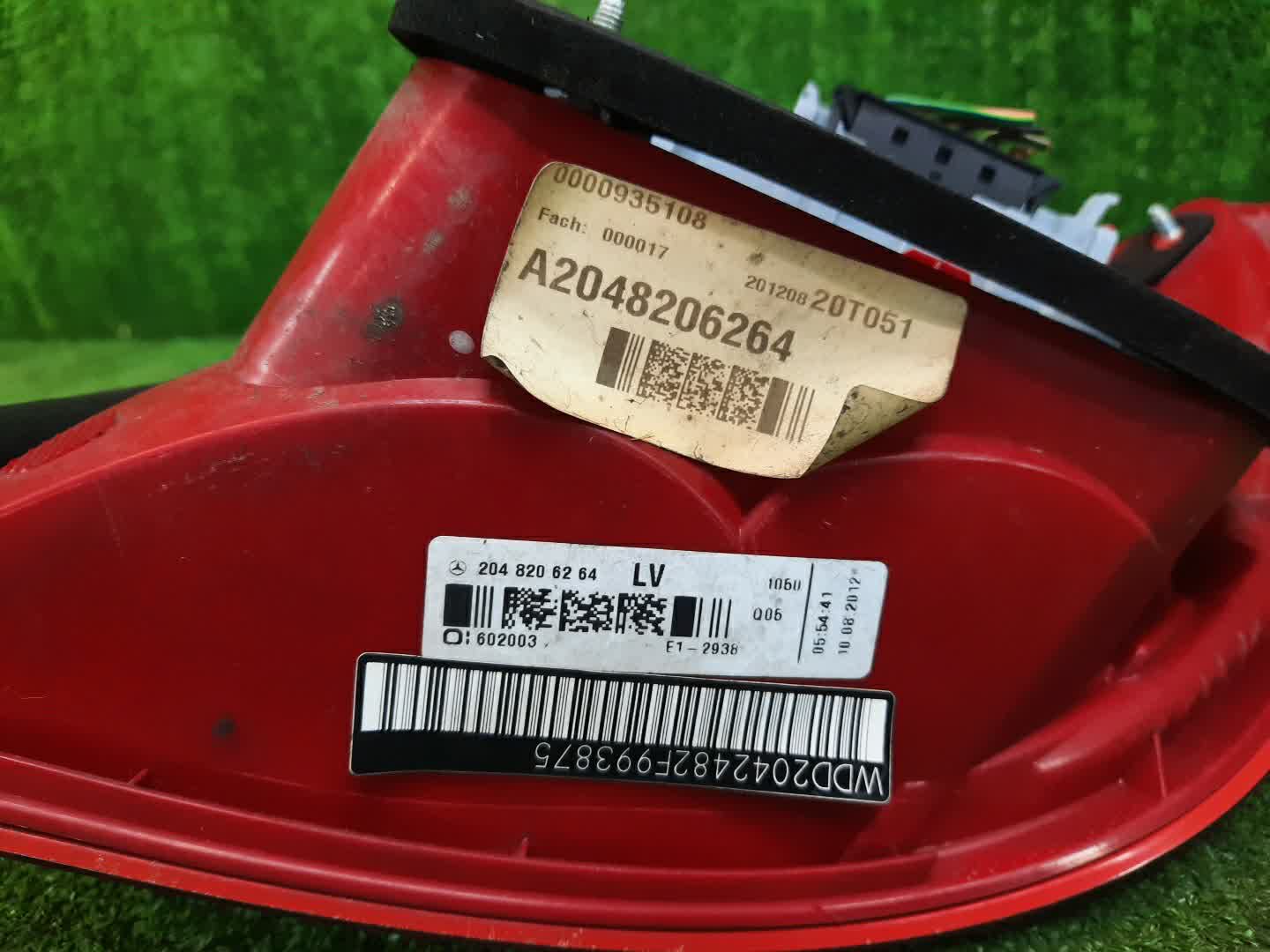Стоп-сигнал левый задний MERCEDES-BENZ C-Class S204, 204248, 204241, 204254, S204.254, 204257, S204.256, 204277, 204247, 204252, 204507, S204.247, S204.249, S204.241, S204.246, S204.252 3 ракурс