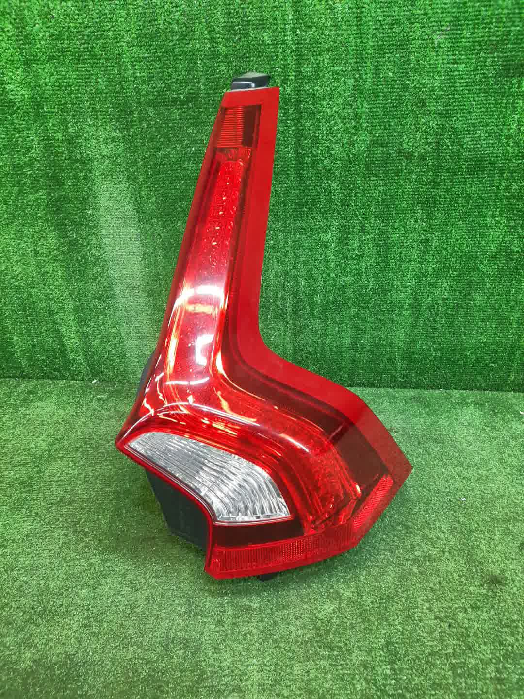 Стоп-сигнал правый задний VOLVO V60 FW45, FW47, FW, FW52, FW48, FW90 1 ракурс