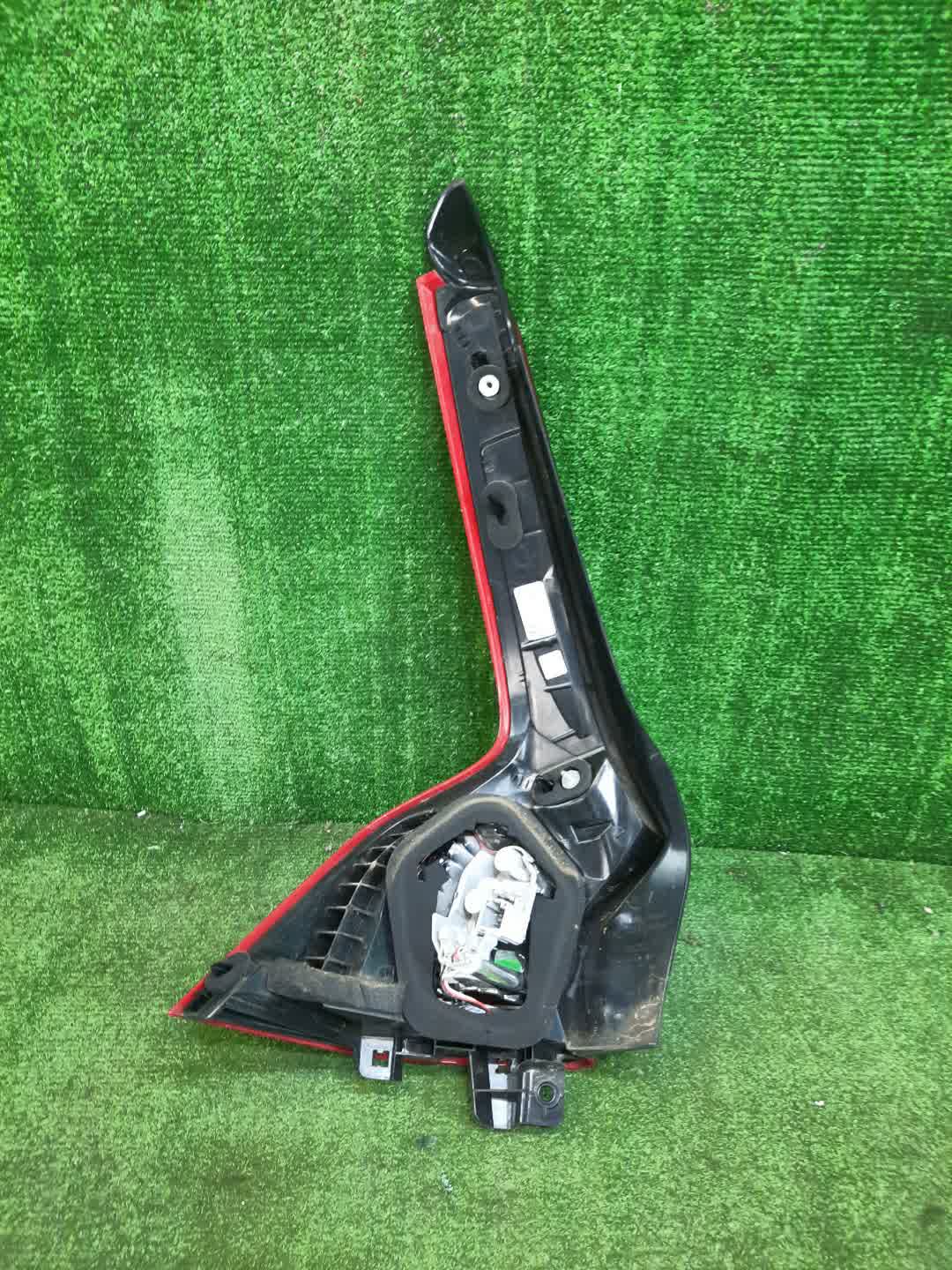 Стоп-сигнал правый задний VOLVO V60 FW45, FW47, FW, FW52, FW48, FW90 3 ракурс