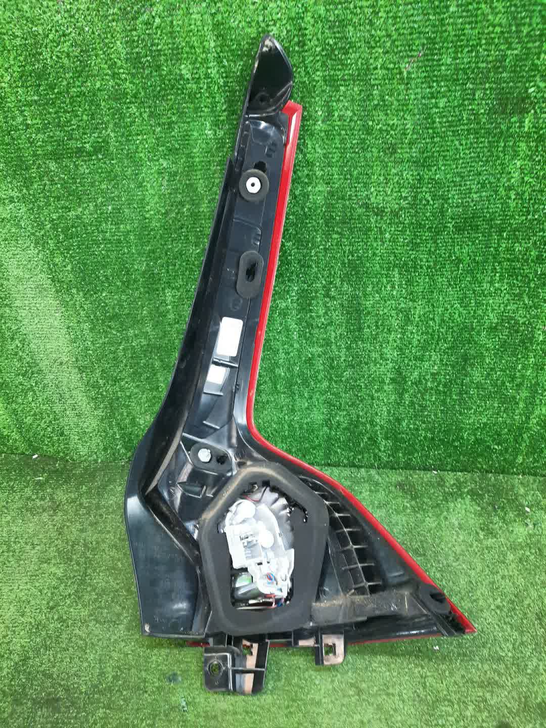 Стоп-сигнал левый задний VOLVO V60 FW45, FW47, FW, FW52, FW48, FW90 2 ракурс
