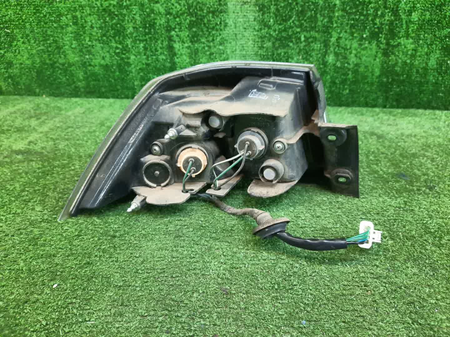 Стоп-сигнал правый задний MITSUBISHI LANCER, GALANT FORTIS CY4A, CY2A, CY3A, CY6A 2 ракурс