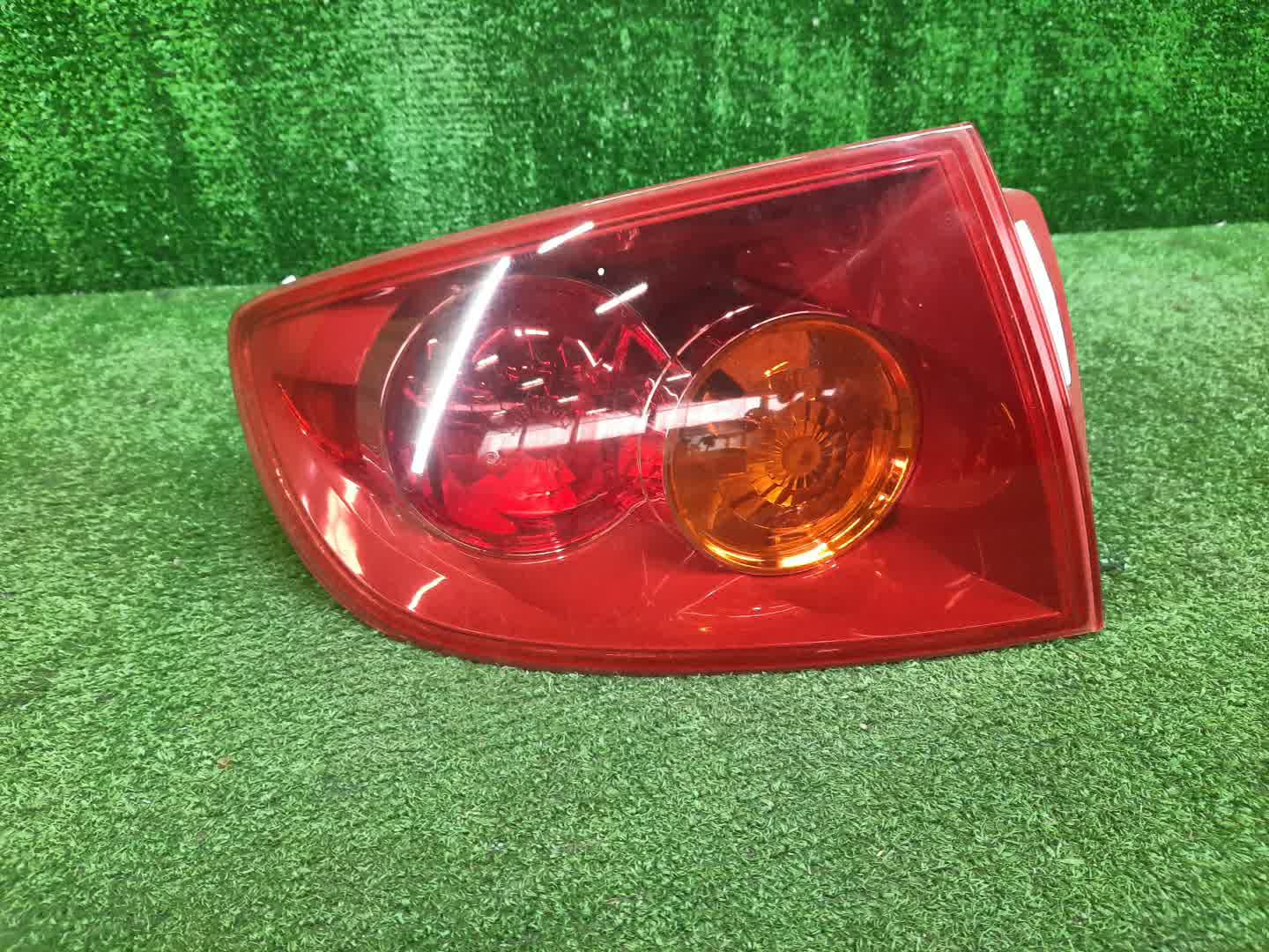 Стоп-сигнал левый задний MAZDA AXELA, MAZDA 3, 3 BK5P, BK3P, BKEP, BK 1 ракурс