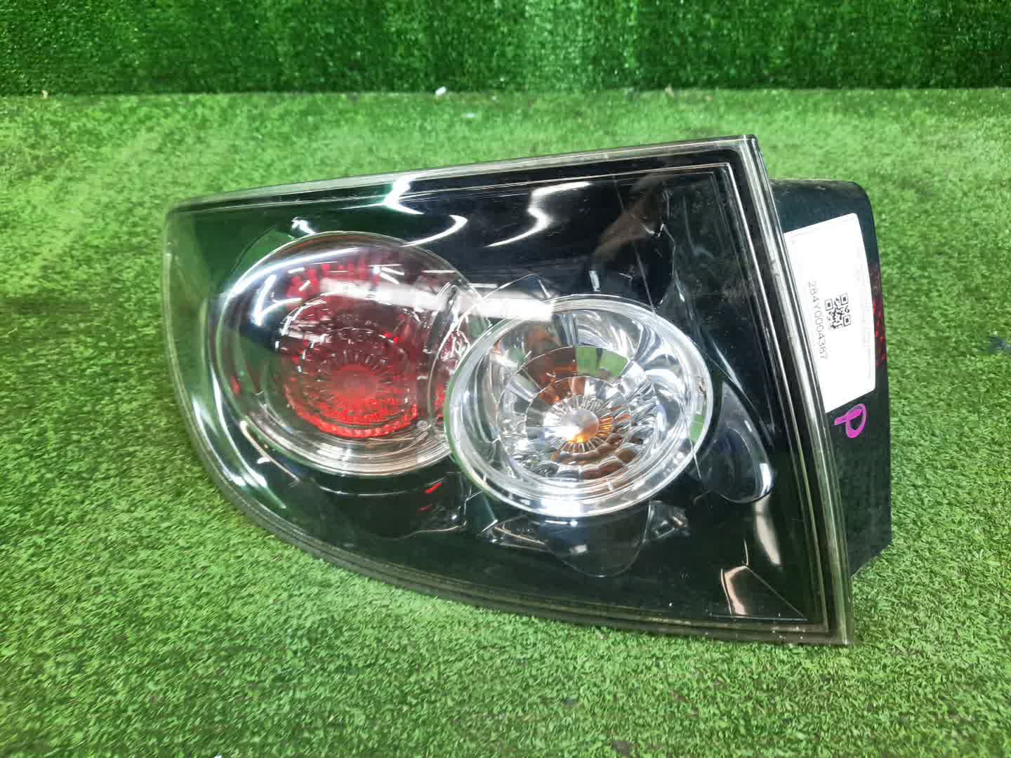 Стоп-сигнал левый задний MAZDA AXELA, MAZDA 3, 3 BK5P, BK3P, BKEP, BK 1 ракурс