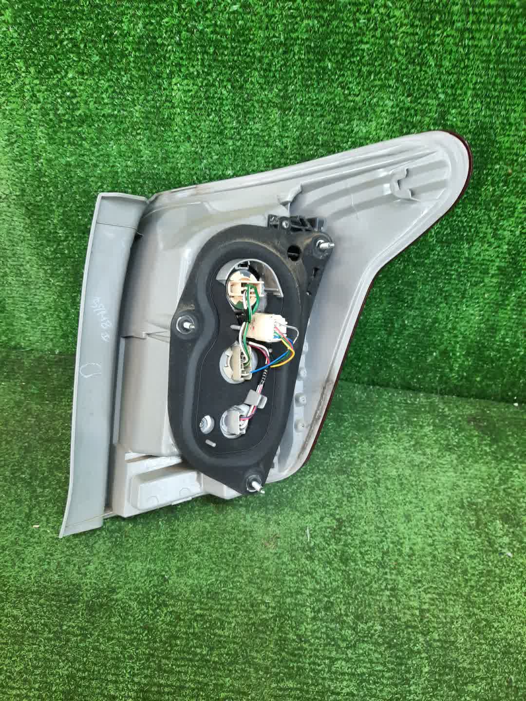 Стоп-сигнал левый задний TOYOTA COROLLA FIELDER, FIELDER ZRE144G, ZRE142G, NZE144G, NZE141G 2 ракурс