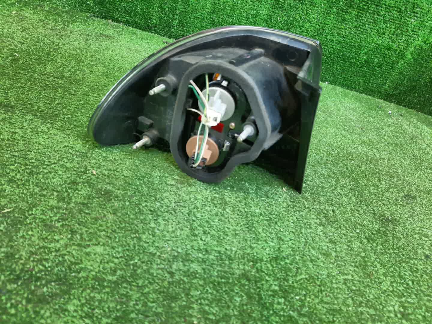 Стоп-сигнал правый задний TOYOTA CALDINA ST215W, ST210G, ST215G, CT216, ST210, AT211, ST215, CT216G, AT211G 3 ракурс