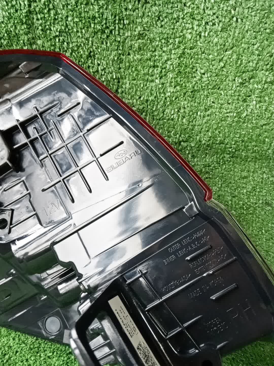 Стоп-сигнал правый задний SUBARU FORESTER SKE 84912SJ040 5 ракурс