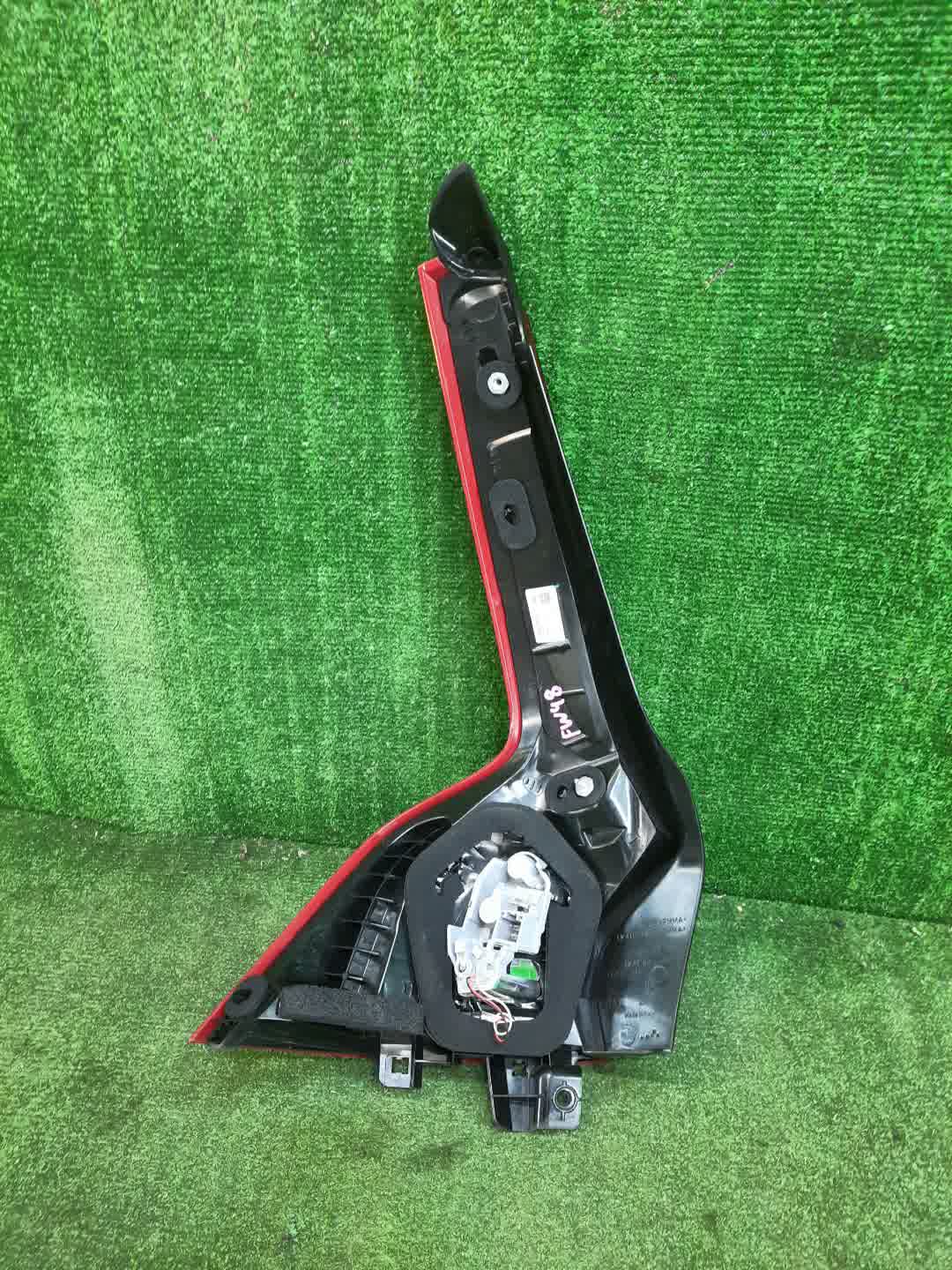Стоп-сигнал правый задний VOLVO V60 FW45, FW47, FW, FW52, FW48, FW90 2 ракурс