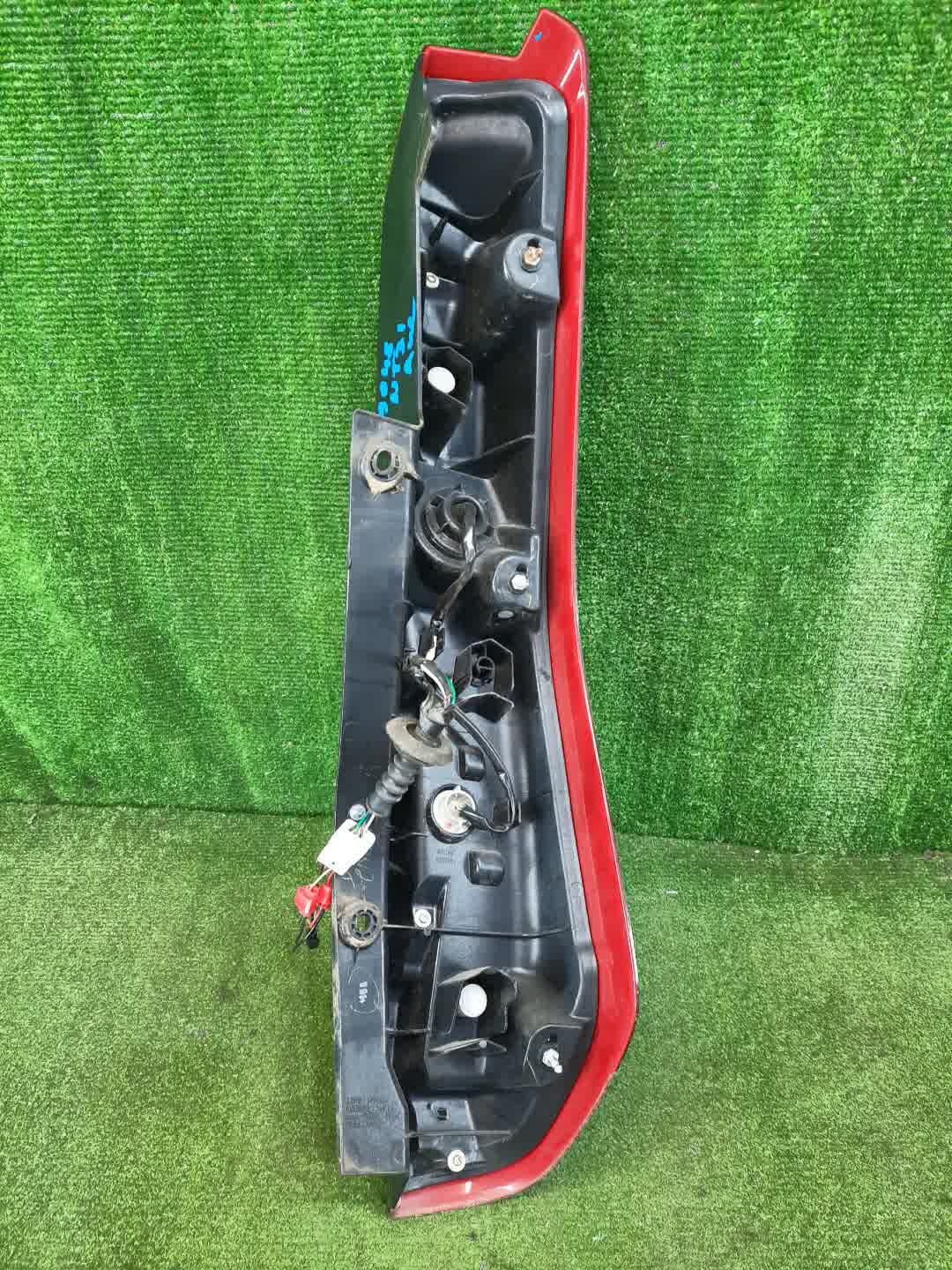 Стоп-сигнал левый задний NISSAN X-TRAIL T31, NT31, DNT31, TNT31 3 ракурс