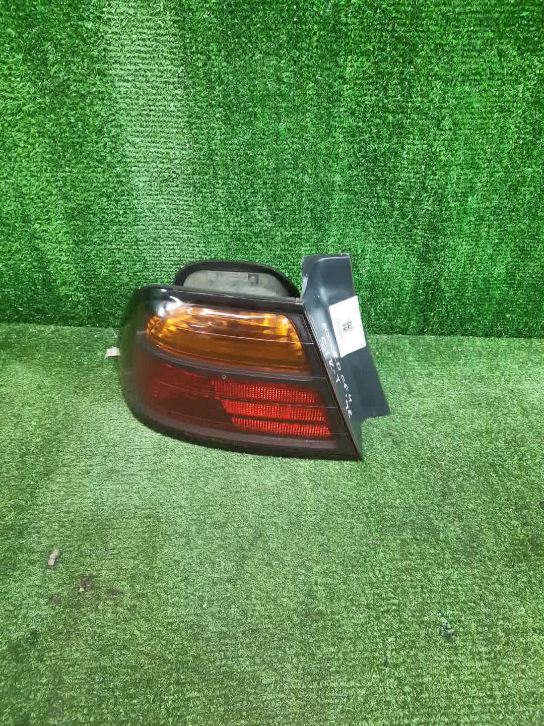Стоп-сигнал левый задний HONDA ACCORD, ASKA CL3, CF4, CF3, CF5, CL1, CJ2, CJ3 1 ракурс
