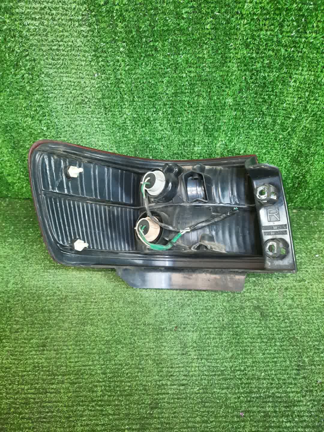 Стоп-сигнал правый задний TOYOTA CAMRY GRACIA MCV21W, MCV25W, SXV20W, MCV20W, SXV25W 2 ракурс