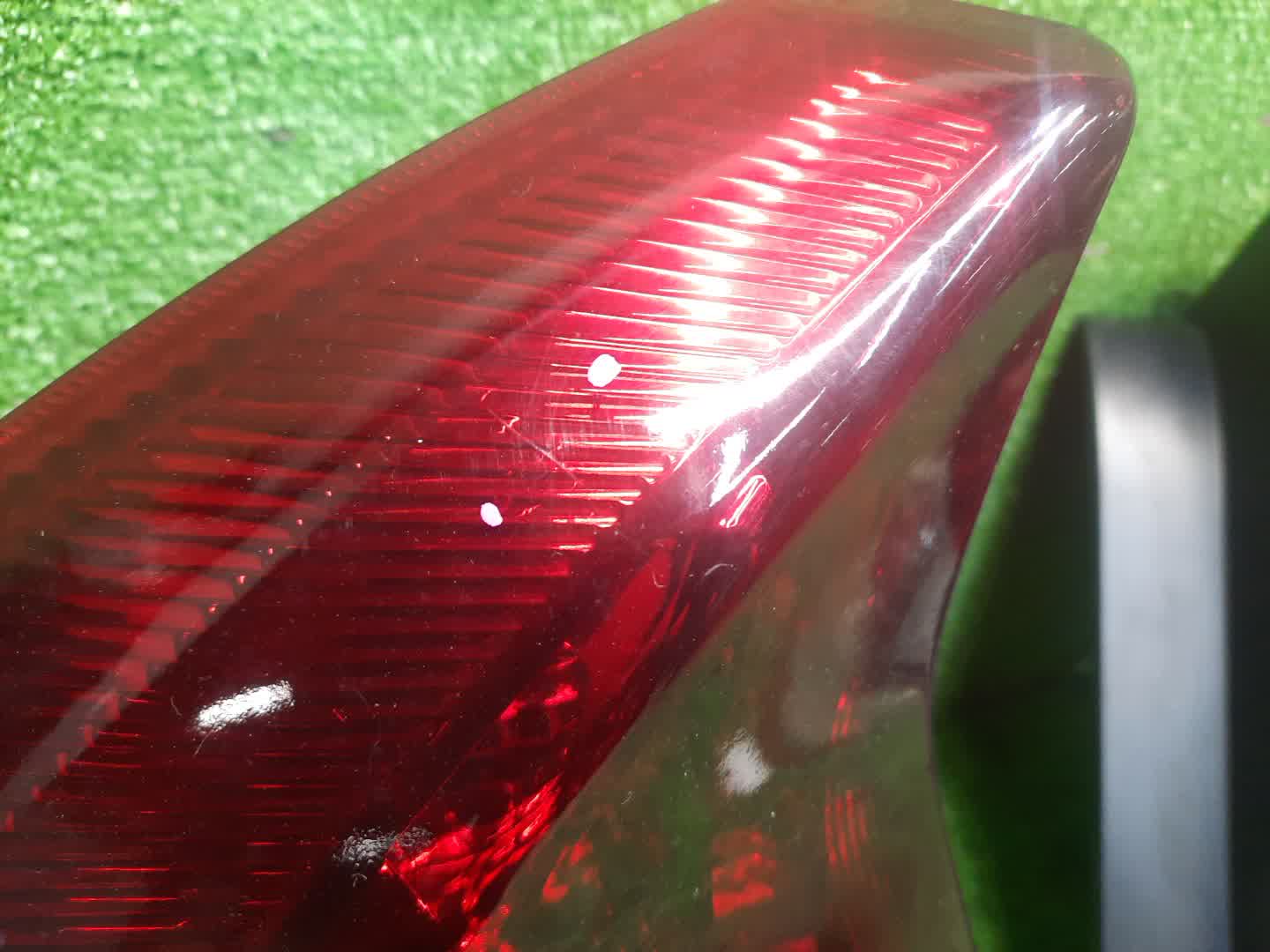 Стоп-сигнал левый задний TOYOTA PRIUS ZVW30 5 ракурс Стоп-сигнал левый задний TOYOTA PRIUS ZVW30 5 ракурс