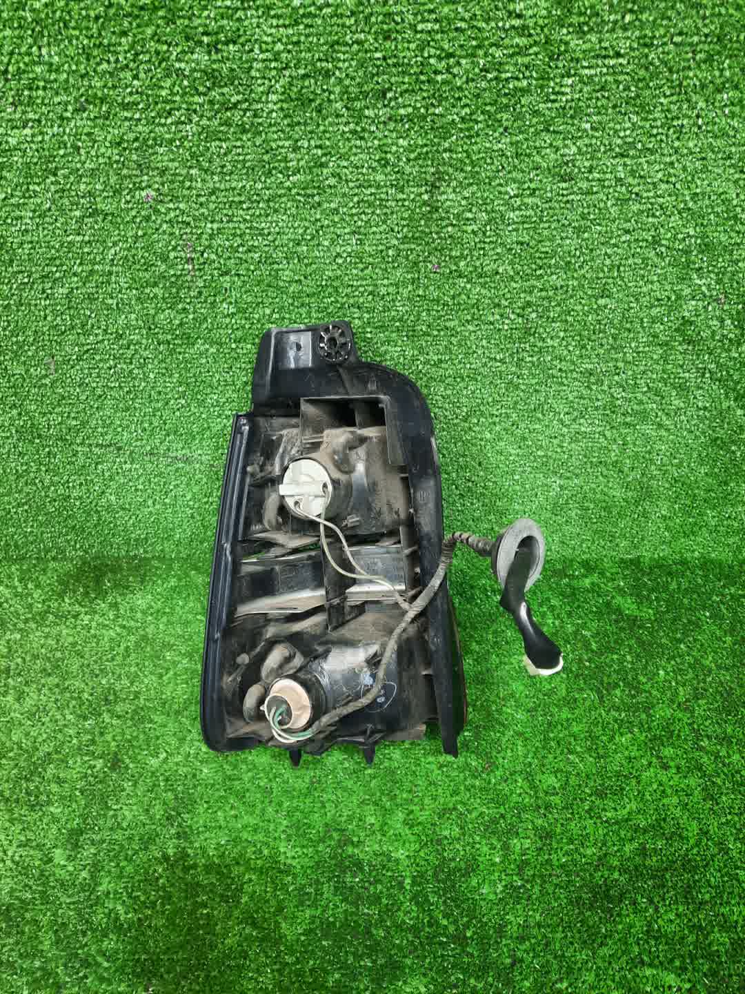 Стоп-сигнал правый задний TOYOTA COROLLA AE100, AE101, AE104, CE100, EE108, CE108, CE101 2 ракурс