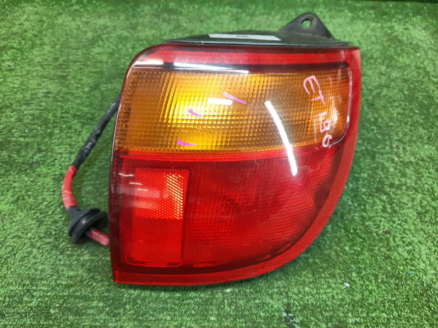 Стоп-сигнал правый задний TOYOTA CALDINA AT191G, ST191G, ST190G, CT190G, CT196V, ET196V, CT197V, CT199V, CT198V, ST195G, ST198V 1 ракурс