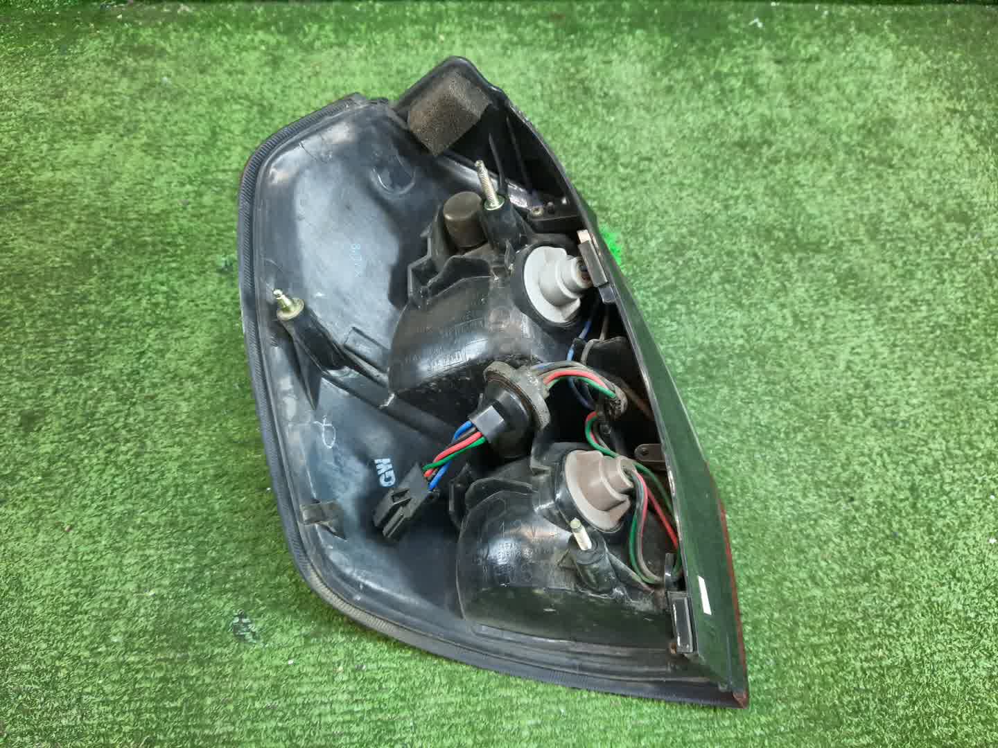 Стоп-сигнал правый задний SUBARU LEGACY BH9, BH5, BHE, BHC 3 ракурс