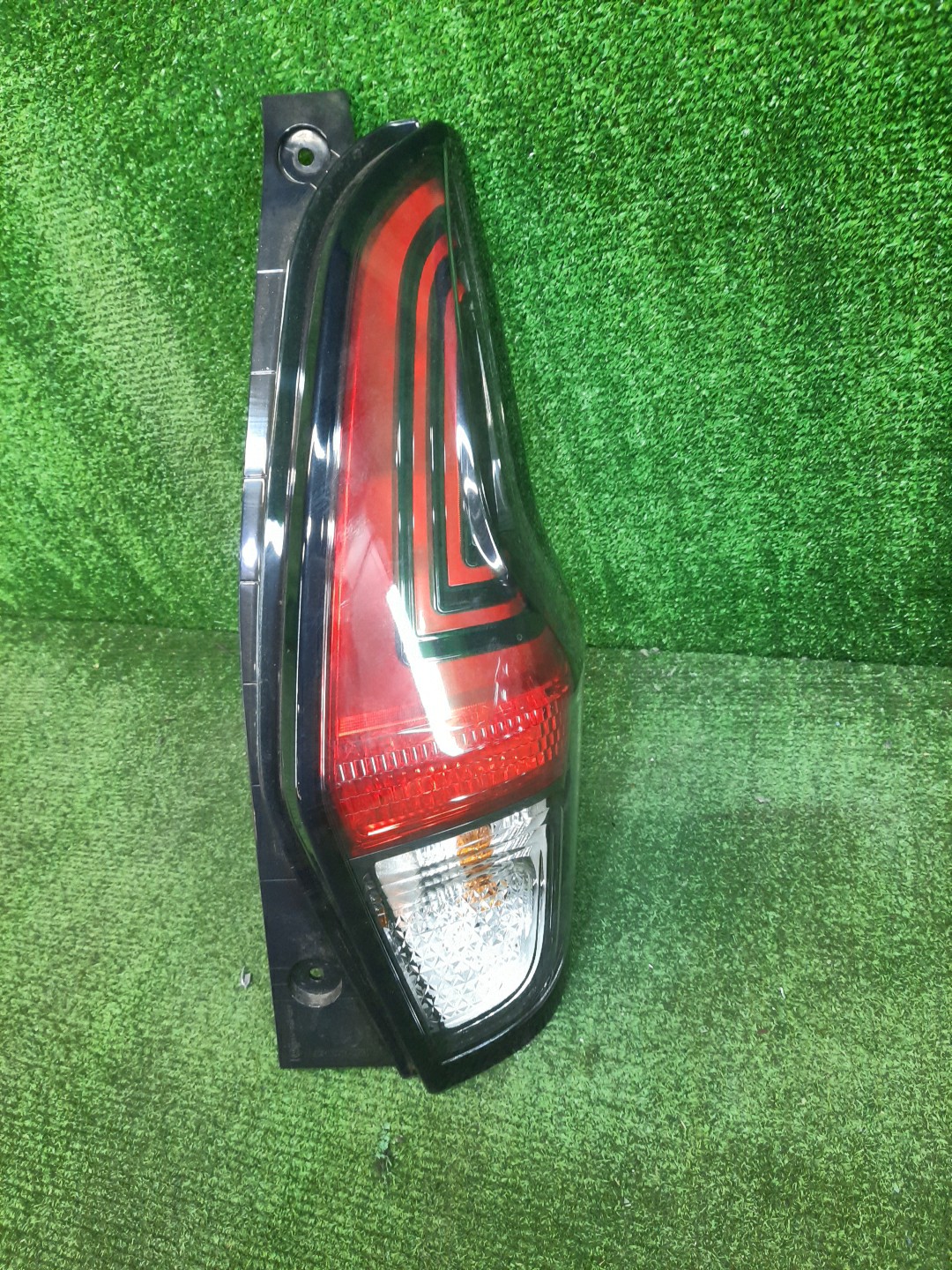 Стоп-сигнал правый задний NISSAN DAYZ B45W, B43W, B46W, B47W, B48W, B44W 1 ракурс