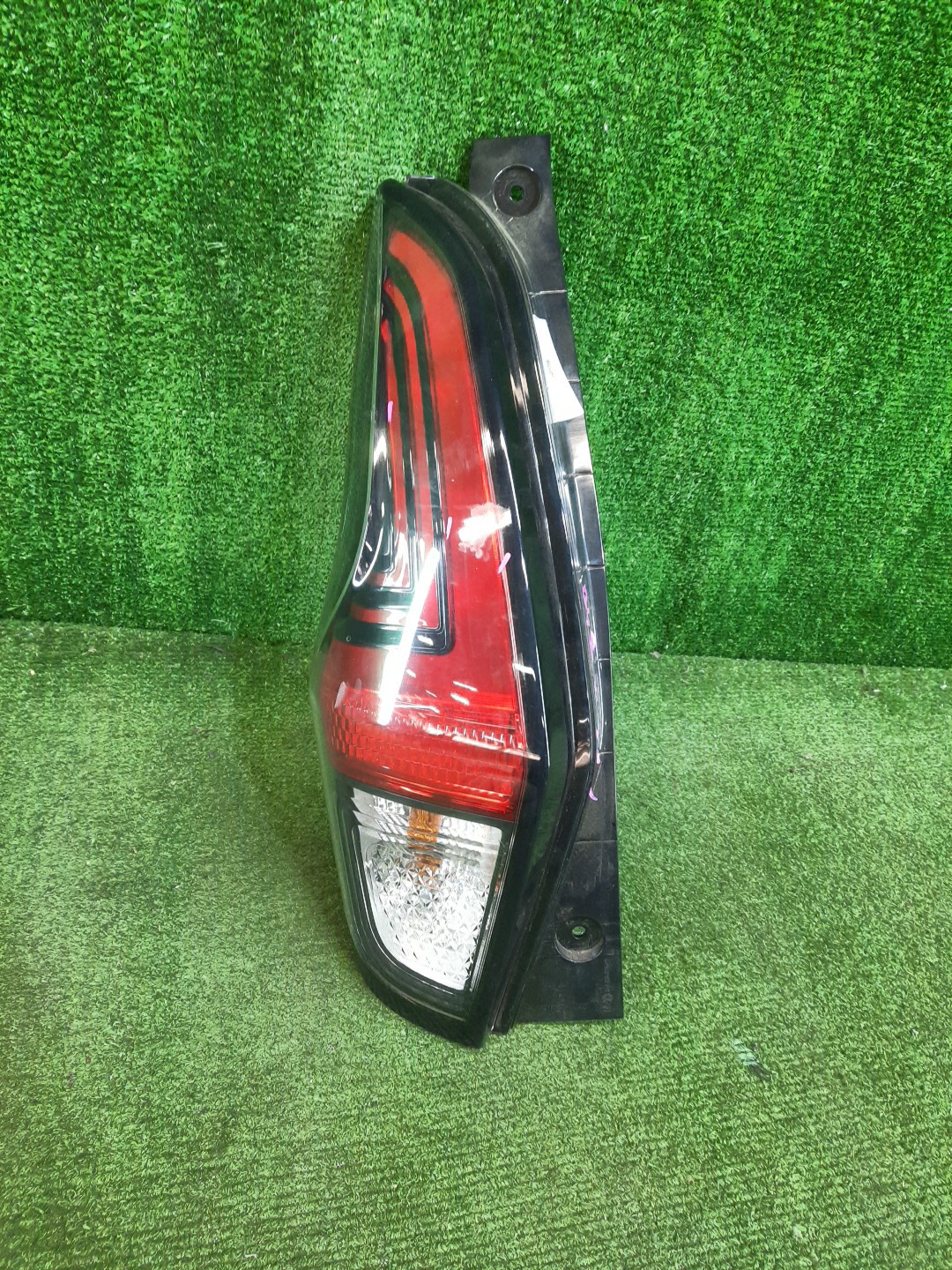 Стоп-сигнал левый задний NISSAN DAYZ B45W, B43W, B46W, B47W, B48W, B44W 1 ракурс