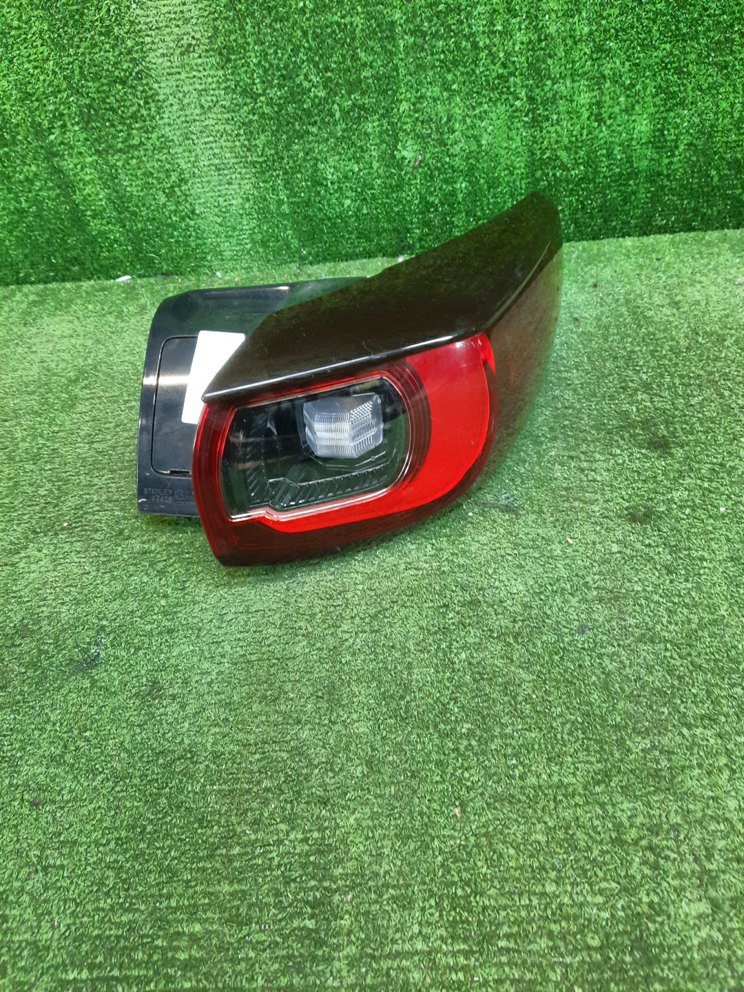 Стоп-сигнал правый задний MAZDA CX-8 KG2P, KG5P 1 ракурс