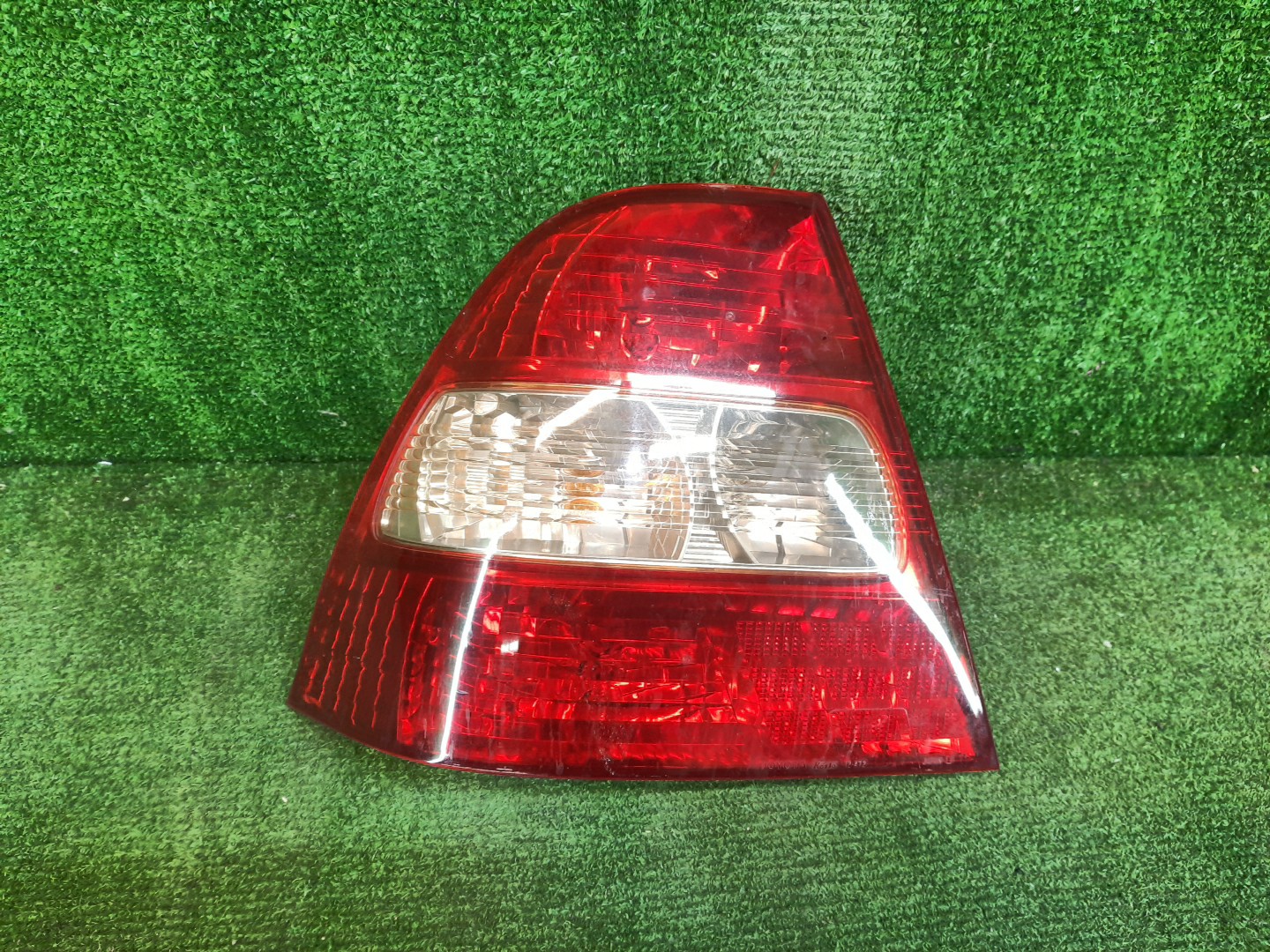 Стоп-сигнал левый задний TOYOTA COROLLA ZZE124, NZE121, NZE120, ZZE122, NZE124, CE121 1 ракурс