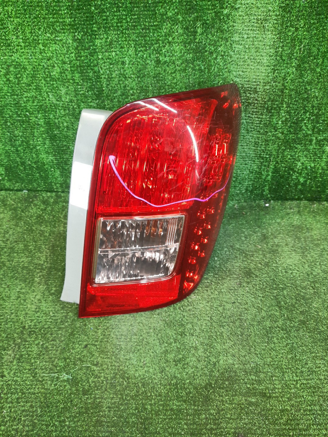 Стоп-сигнал правый задний TOYOTA COROLLA FIELDER, FIELDER ZRE144G, ZRE142G, NZE144G, NZE141G 1 ракурс