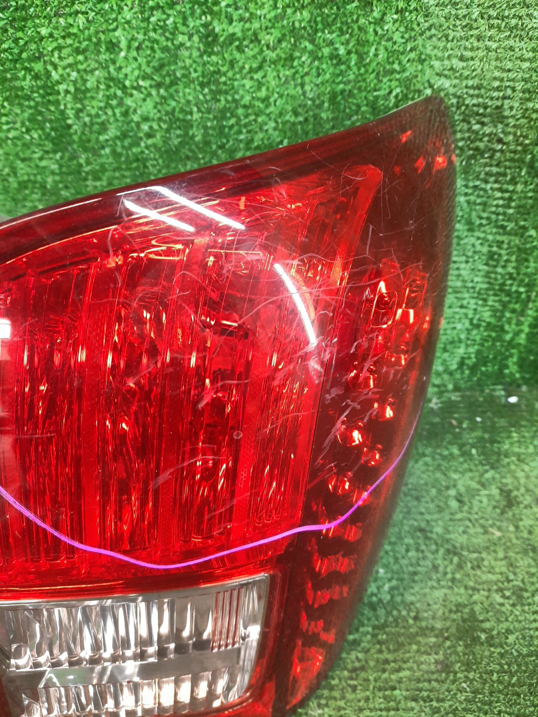 Стоп-сигнал правый задний TOYOTA COROLLA FIELDER, FIELDER ZRE144G, ZRE142G, NZE144G, NZE141G 2 ракурс