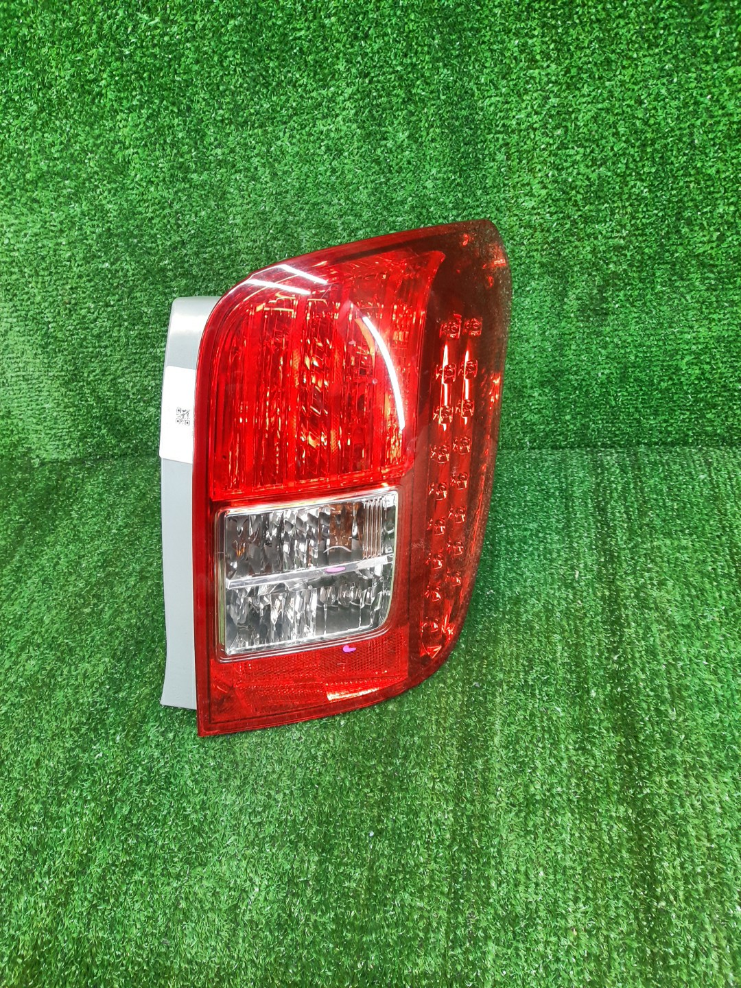 Стоп-сигнал правый задний TOYOTA COROLLA FIELDER, FIELDER ZRE144G, ZRE142G, NZE144G, NZE141G 1 ракурс