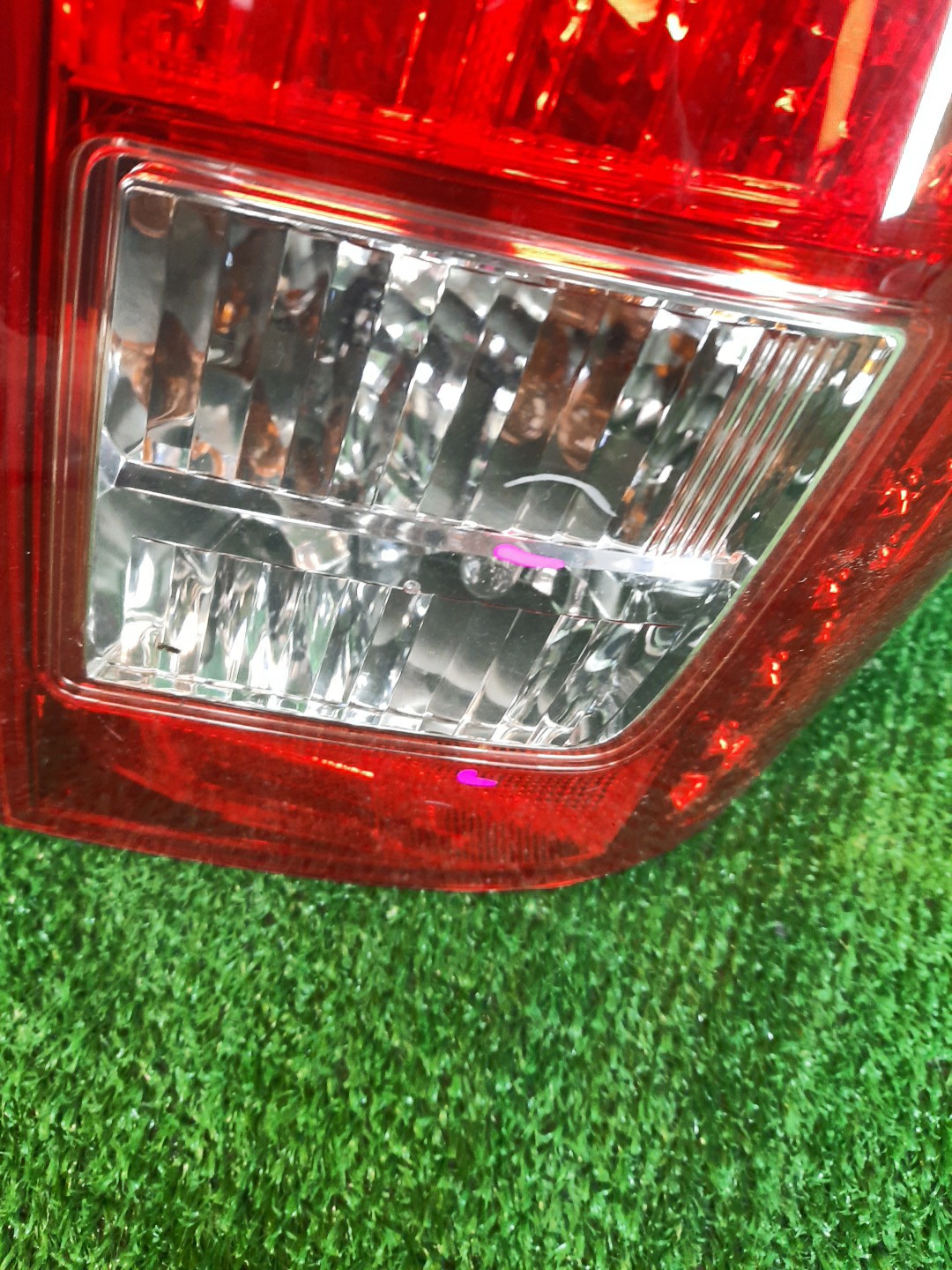 Стоп-сигнал правый задний TOYOTA COROLLA FIELDER, FIELDER ZRE144G, ZRE142G, NZE144G, NZE141G 2 ракурс