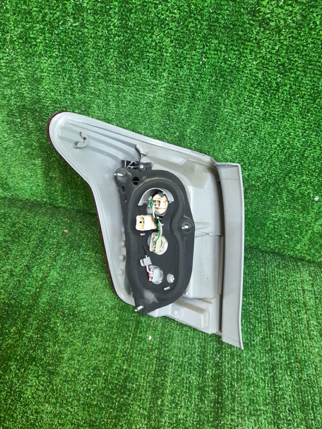 Стоп-сигнал правый задний TOYOTA COROLLA FIELDER, FIELDER ZRE144G, ZRE142G, NZE144G, NZE141G 3 ракурс