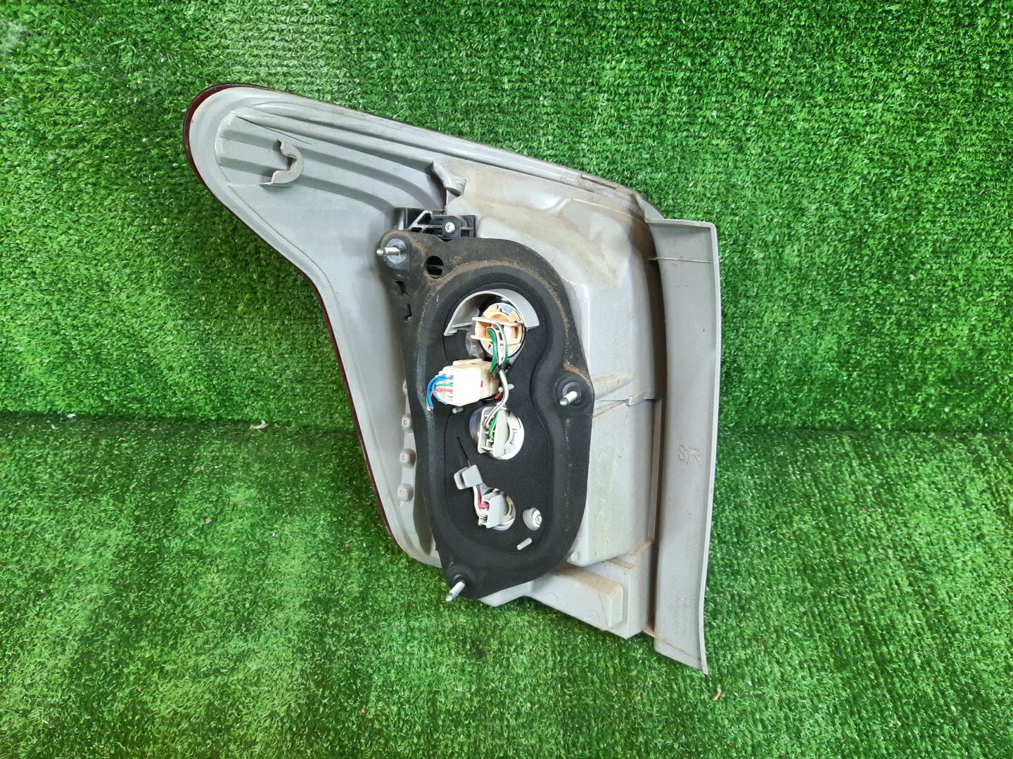 Стоп-сигнал правый задний TOYOTA COROLLA FIELDER, FIELDER ZRE144G, ZRE142G, NZE144G, NZE141G 2 ракурс