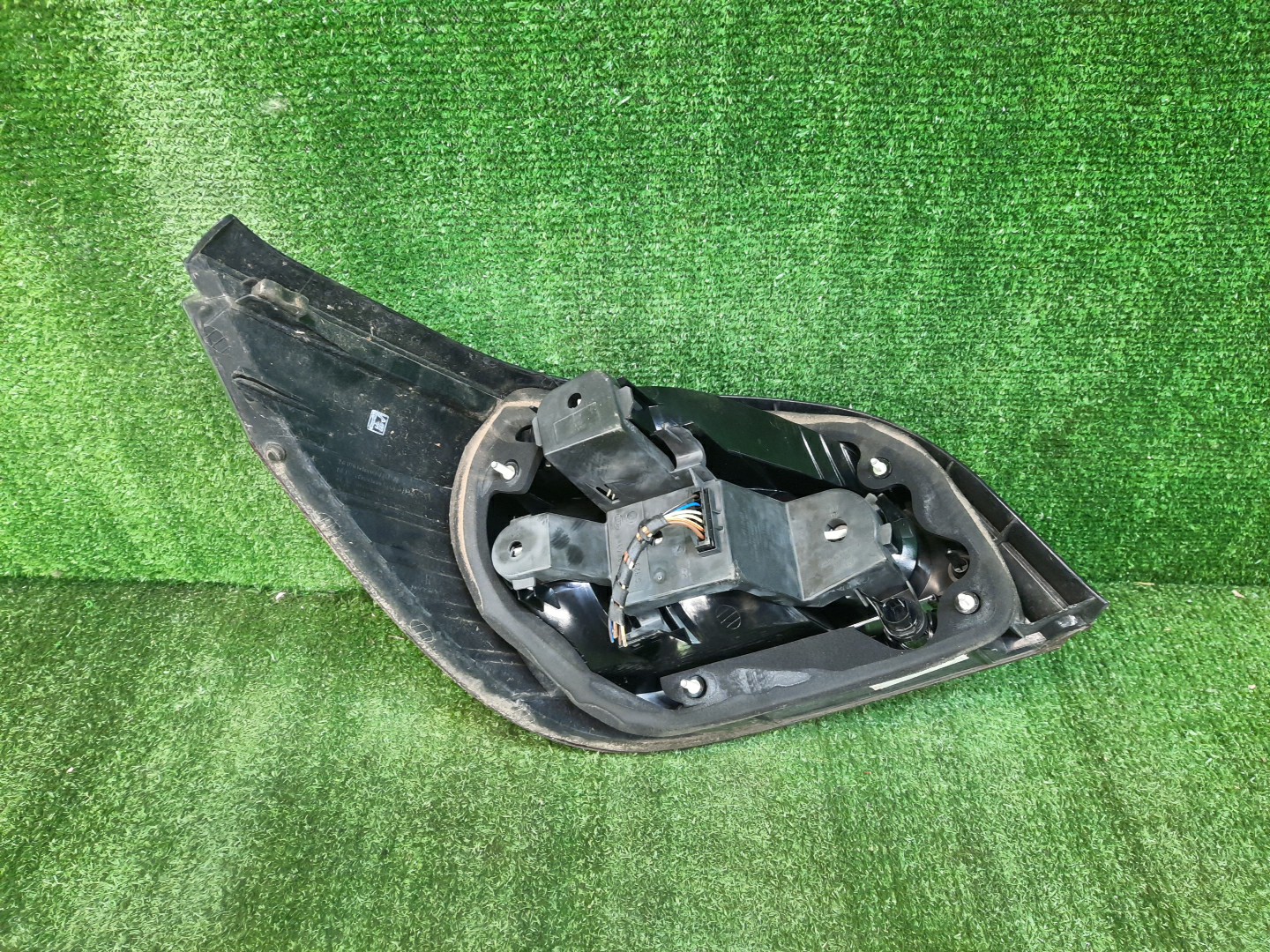 Стоп-сигнал правый задний BMW 5-Series E60 2 ракурс