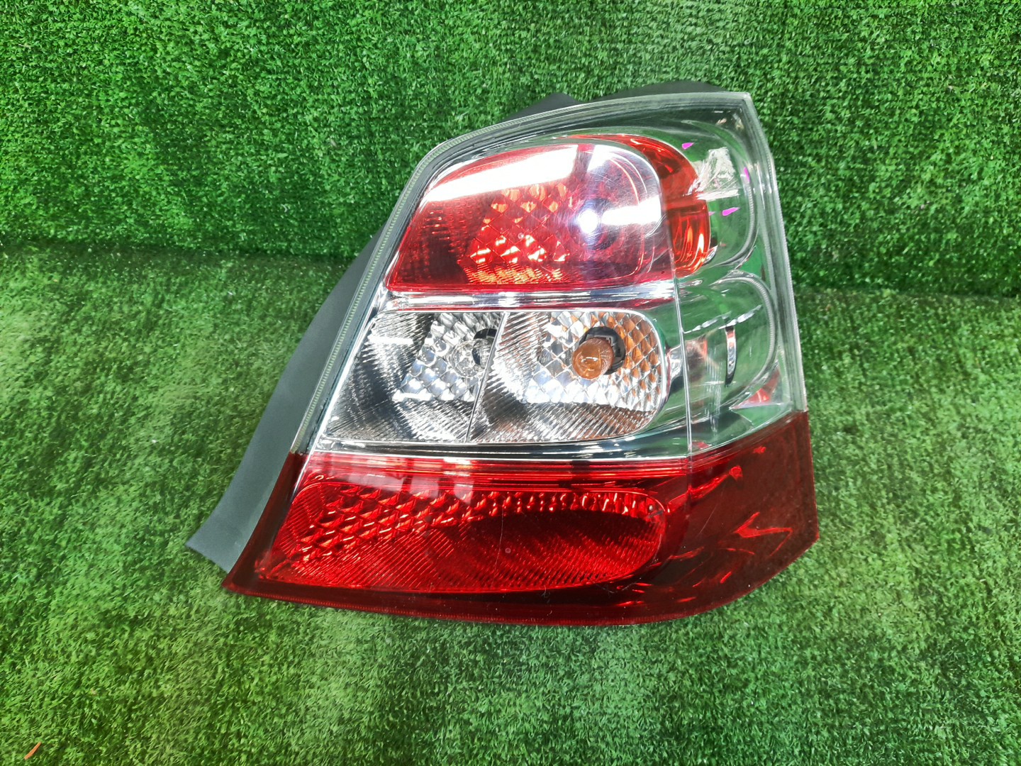 Стоп-сигнал правый задний HONDA CIVIC EU3, EU1, EU4, EU2 1 ракурс
