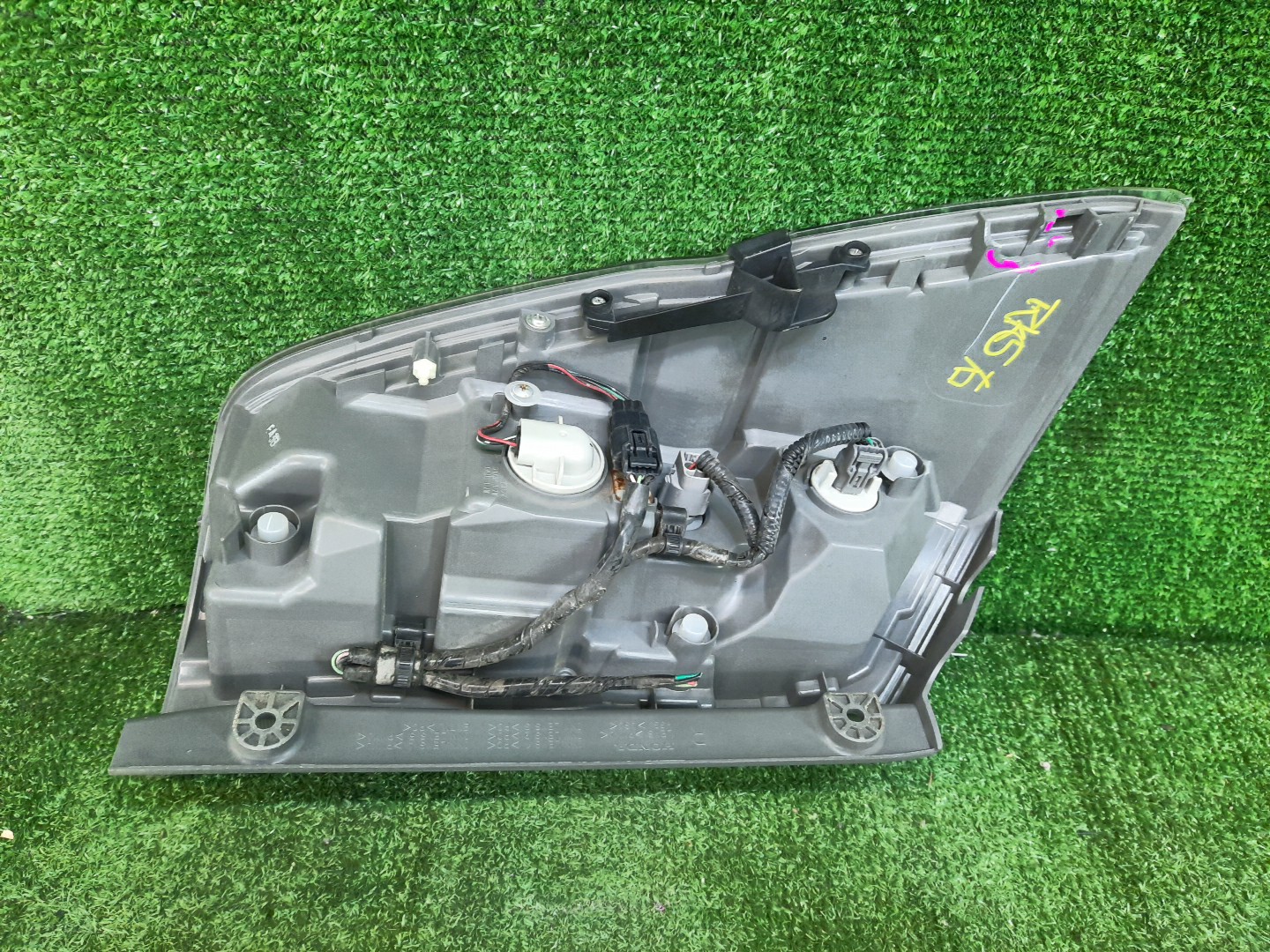 Стоп-сигнал правый задний HONDA STEPWGN RK1 4 ракурс