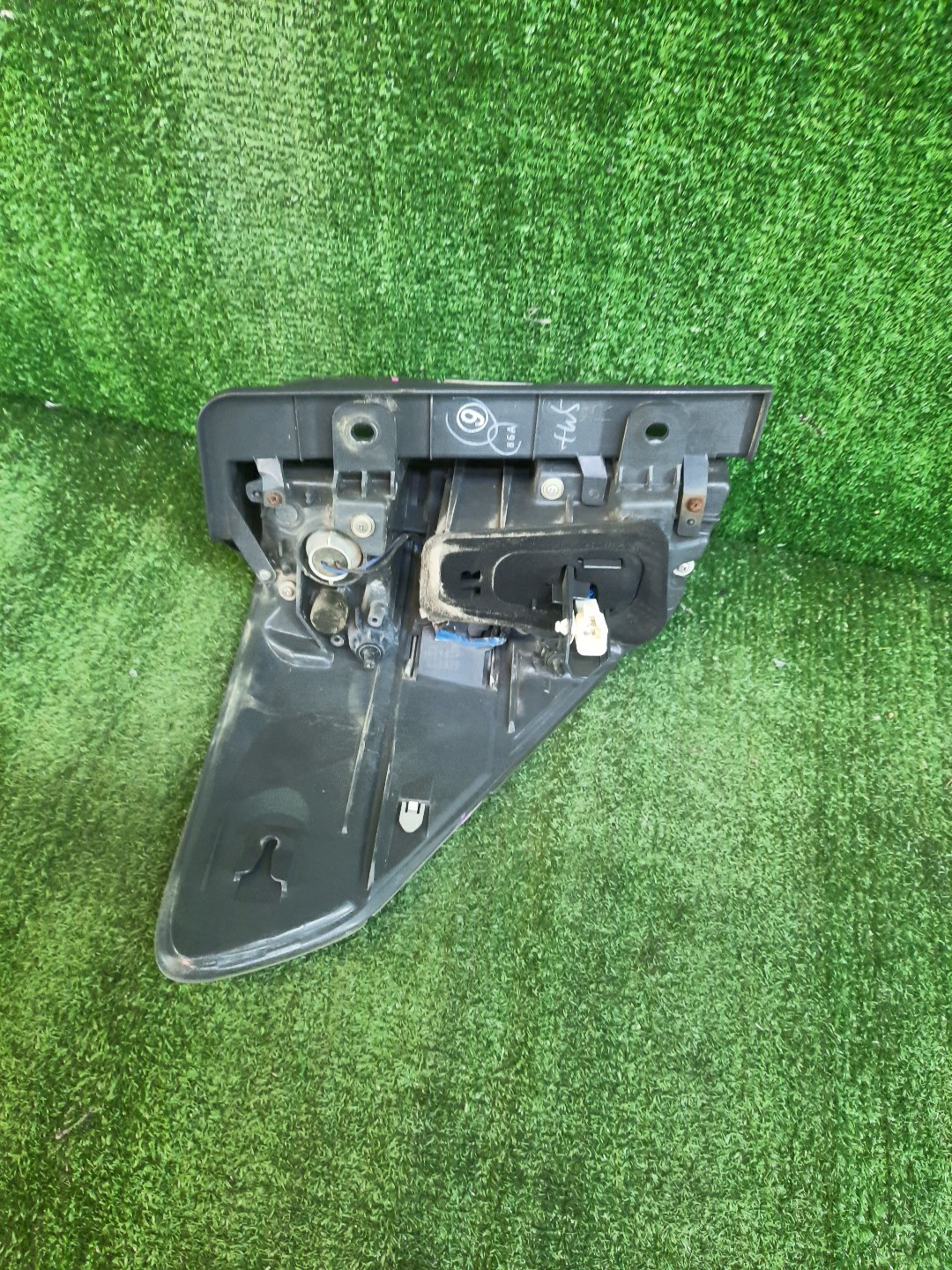 Стоп-сигнал правый задний TOYOTA VELLFIRE ANH25W, GGH25W, GGH20W, ANH20W 5 ракурс