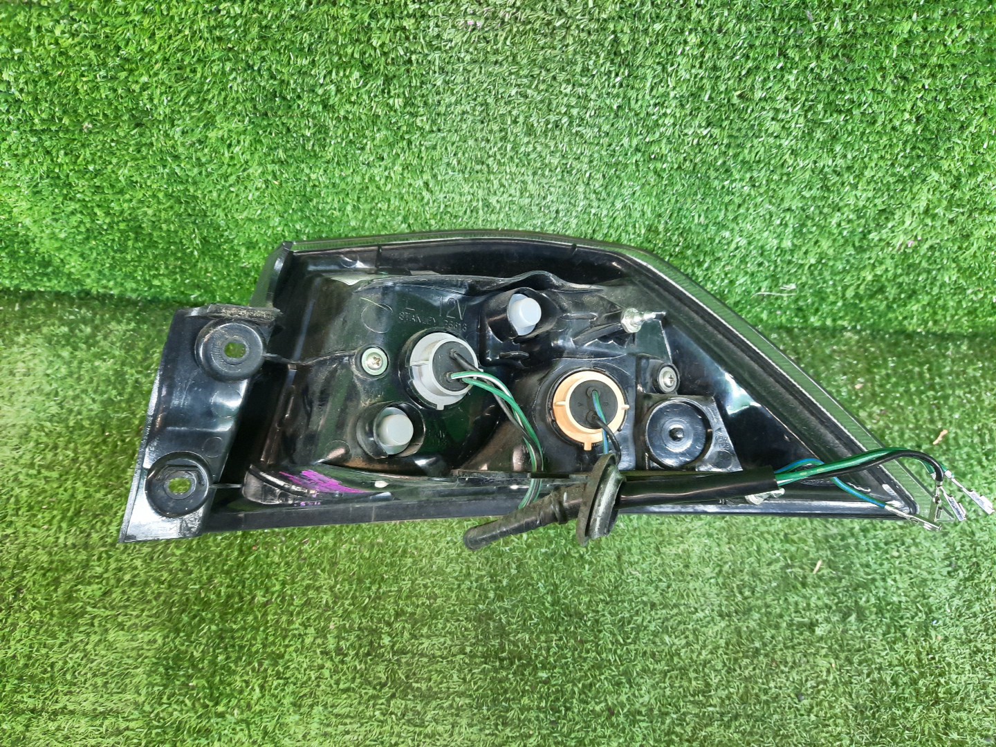 Стоп-сигнал левый задний MITSUBISHI LANCER, GALANT FORTIS CY4A, CY2A, CY3A, CY6A 3 ракурс