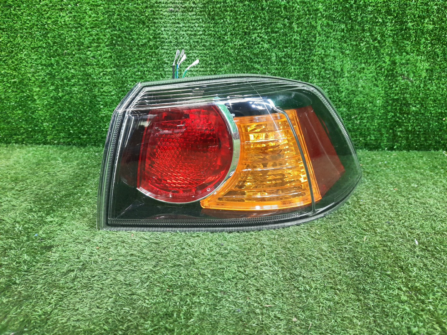 Стоп-сигнал правый задний MITSUBISHI LANCER, GALANT FORTIS CY4A, CY2A, CY3A, CY6A 1 ракурс