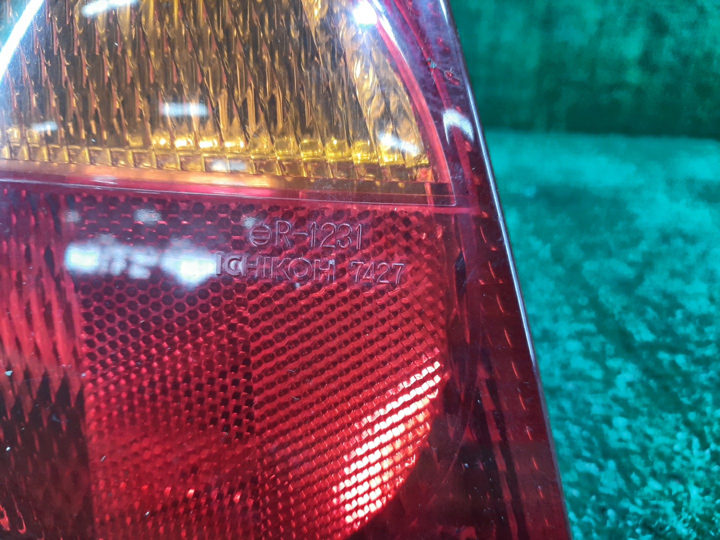 Стоп-сигнал левый задний TOYOTA CALDINA ST215W, ST210G, ST215G, CT216, ST210, AT211, ST215, CT216G, AT211G 2 ракурс