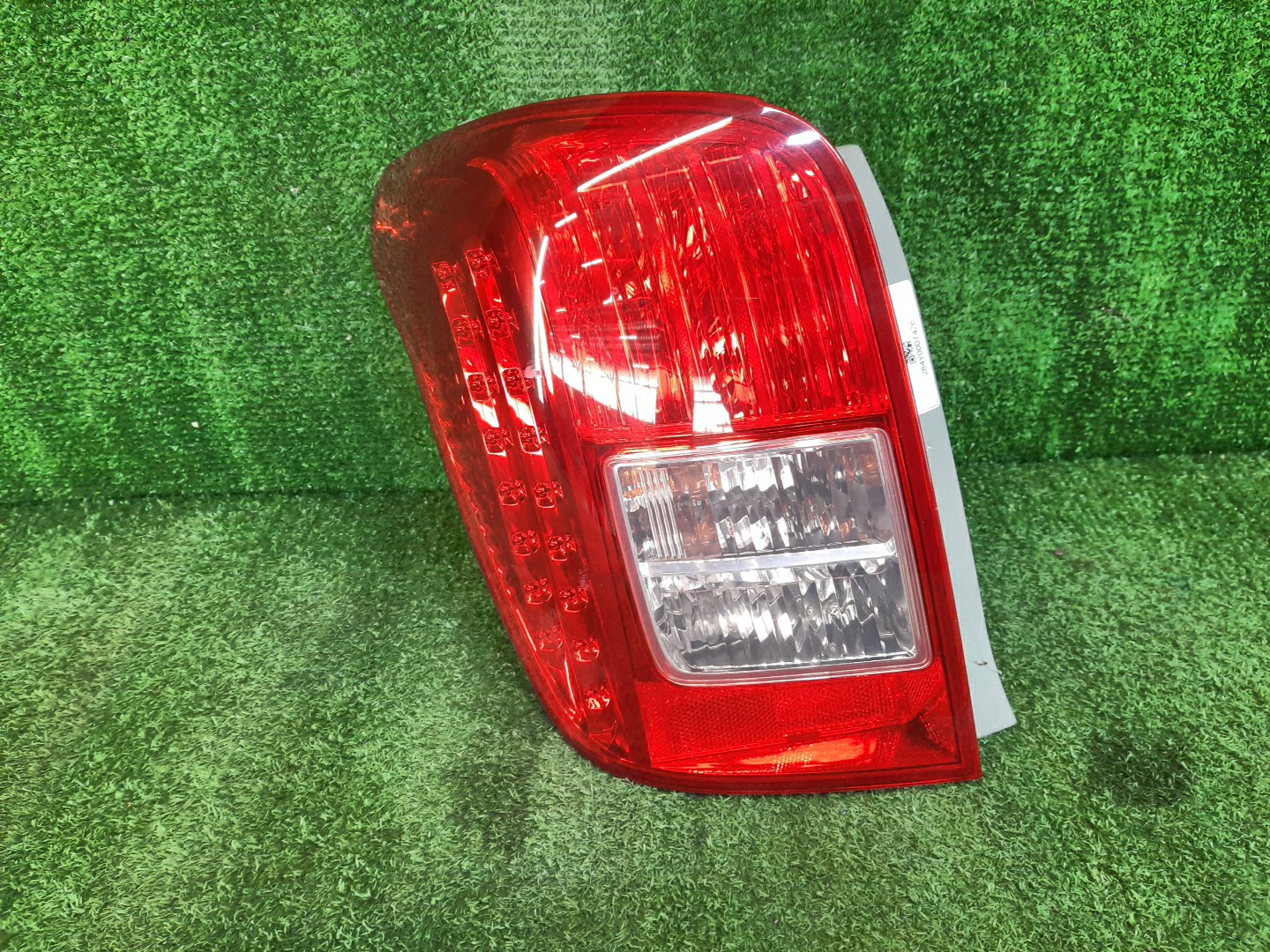 Стоп-сигнал левый задний TOYOTA COROLLA FIELDER, FIELDER ZRE144G, ZRE142G, NZE144G, NZE141G 1 ракурс
