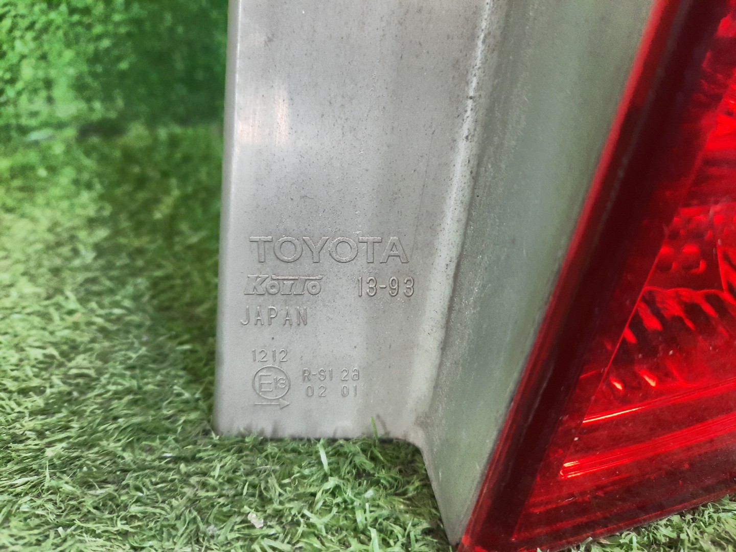Стоп-сигнал правый задний TOYOTA COROLLA FIELDER NZE121G, ZZE123G, ZZE124G, ZZE122G, NZE124G 2 ракурс