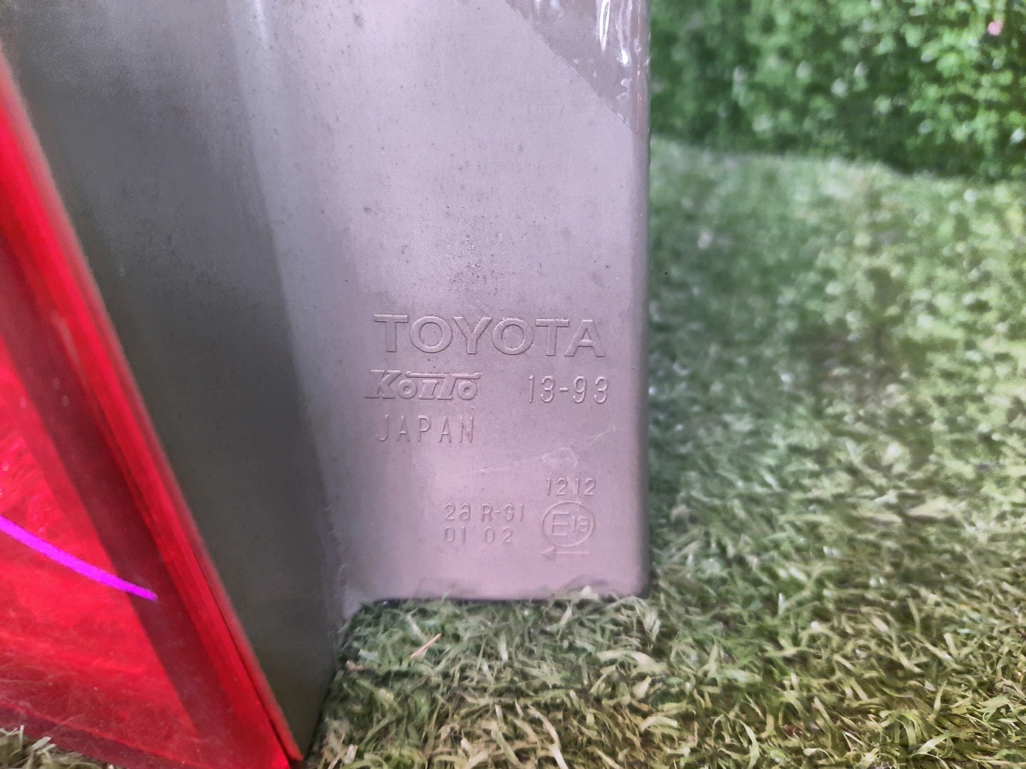 Стоп-сигнал левый задний TOYOTA COROLLA FIELDER NZE121G, ZZE123G, ZZE124G, ZZE122G, NZE124G 2 ракурс