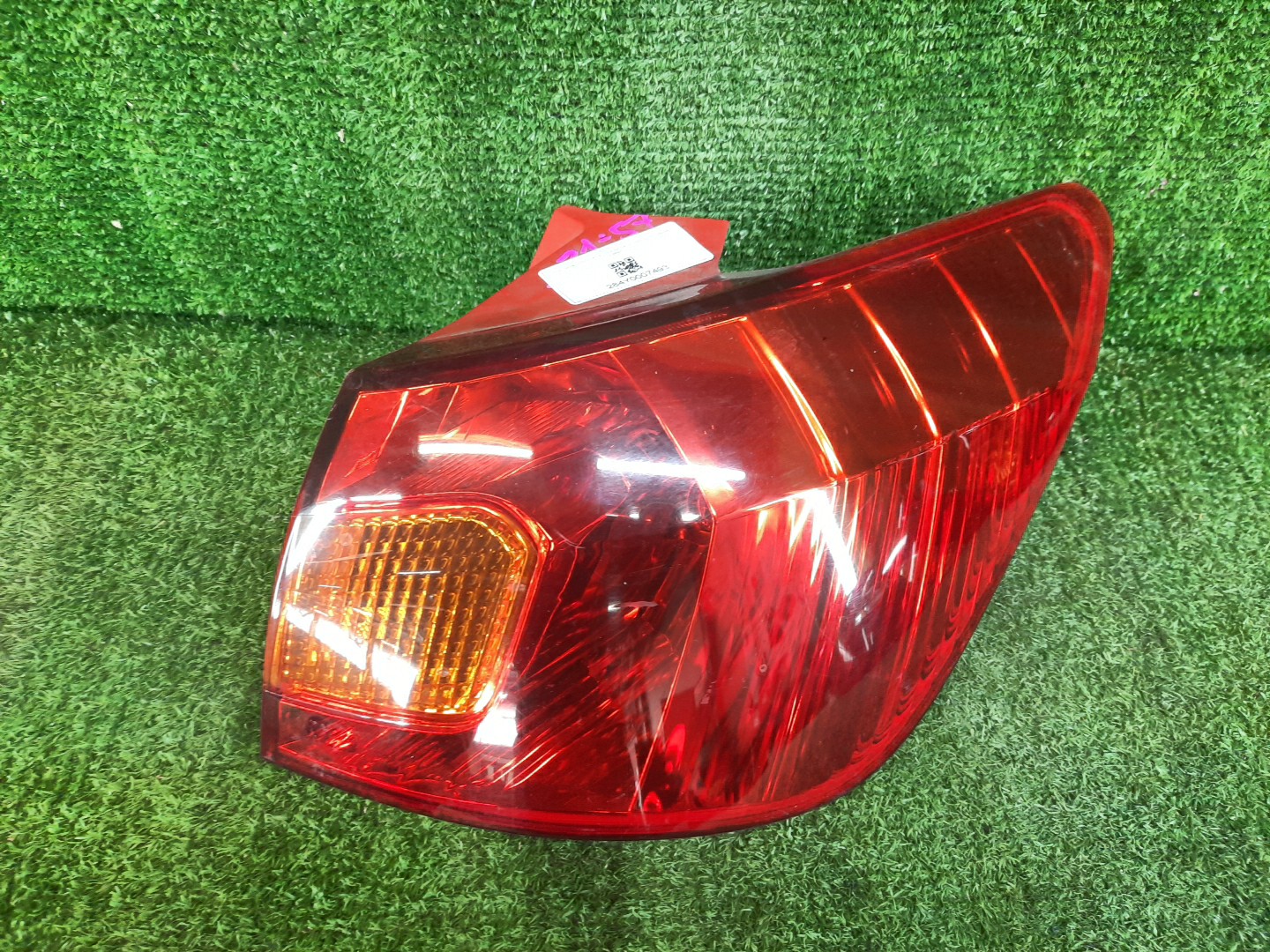 Стоп-сигнал правый задний TOYOTA CALDINA ST246W, AZT241W, AZT246W, ZZT241W 1 ракурс