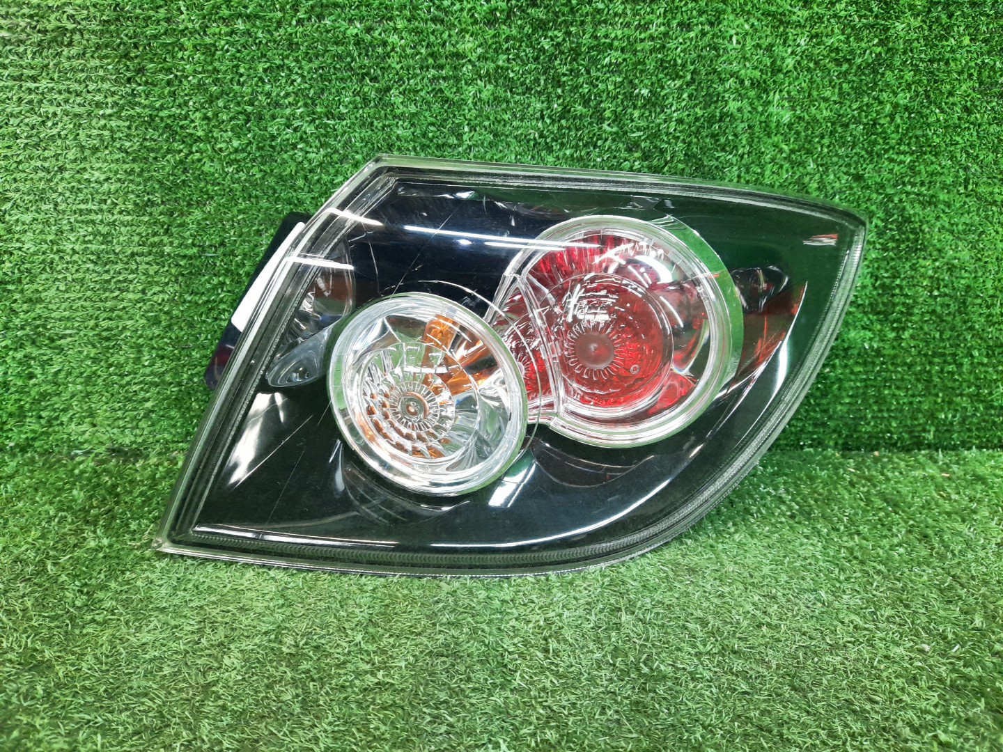 Стоп-сигнал правый задний MAZDA AXELA, MAZDA 3, 3 BK5P, BK3P, BKEP, BK 1 ракурс