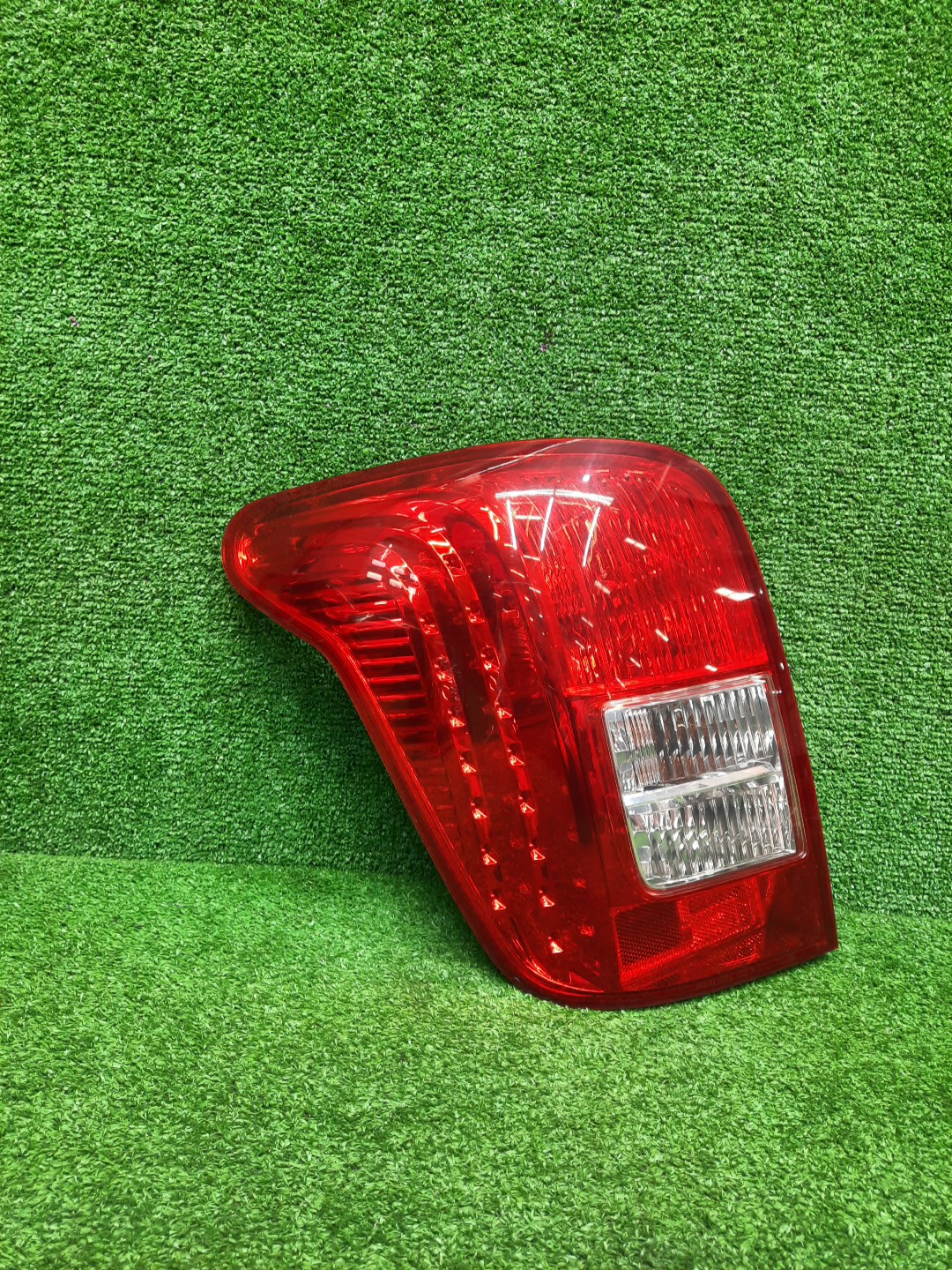 Стоп-сигнал левый задний TOYOTA COROLLA FIELDER, FIELDER ZRE144G, ZRE142G, NZE144G, NZE141G 2 ракурс