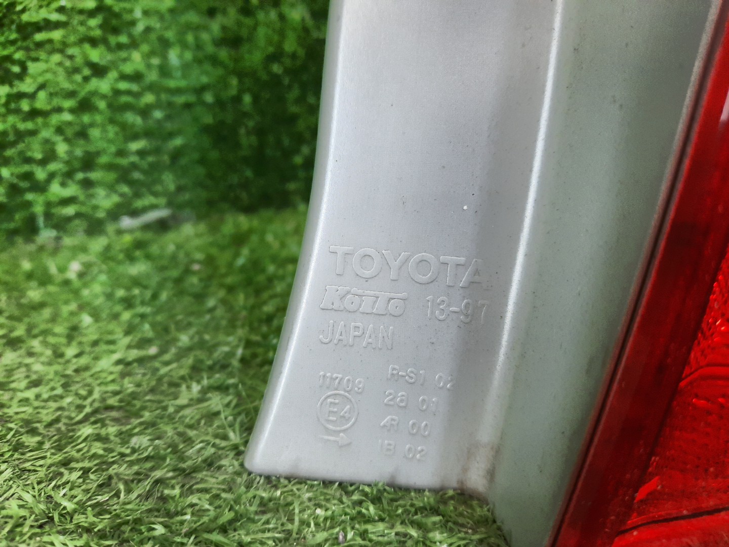 Стоп-сигнал правый задний TOYOTA COROLLA FIELDER, FIELDER ZRE144G, ZRE142G, NZE144G, NZE141G 2 ракурс