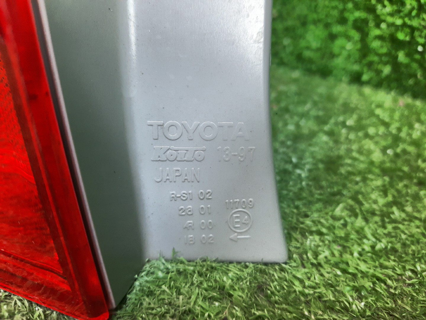 Стоп-сигнал левый задний TOYOTA COROLLA FIELDER, FIELDER ZRE144G, ZRE142G, NZE144G, NZE141G 2 ракурс